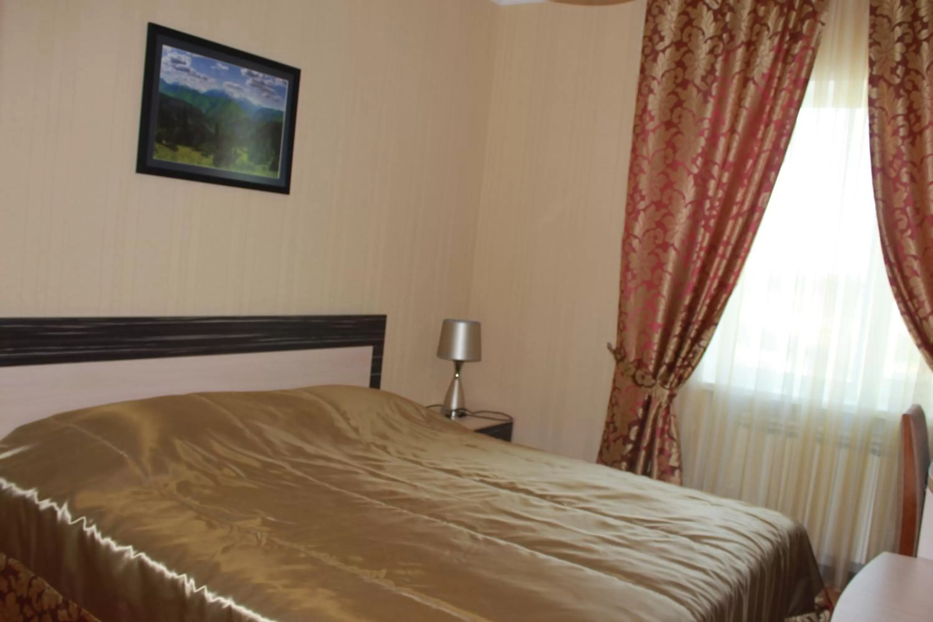 Bedroom, Bed in Hotel Laeti-Zhaiyk