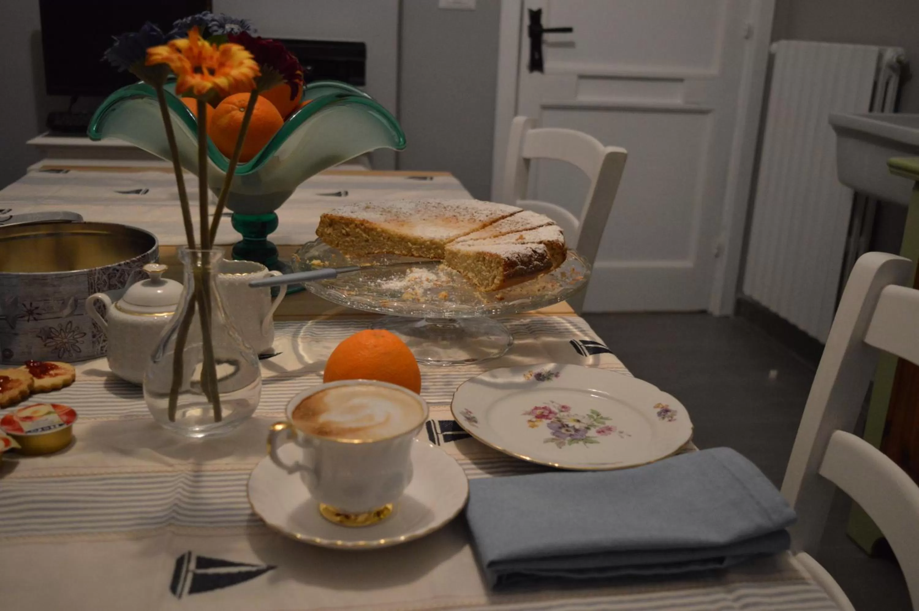 Italian breakfast in B&B Al Golfo