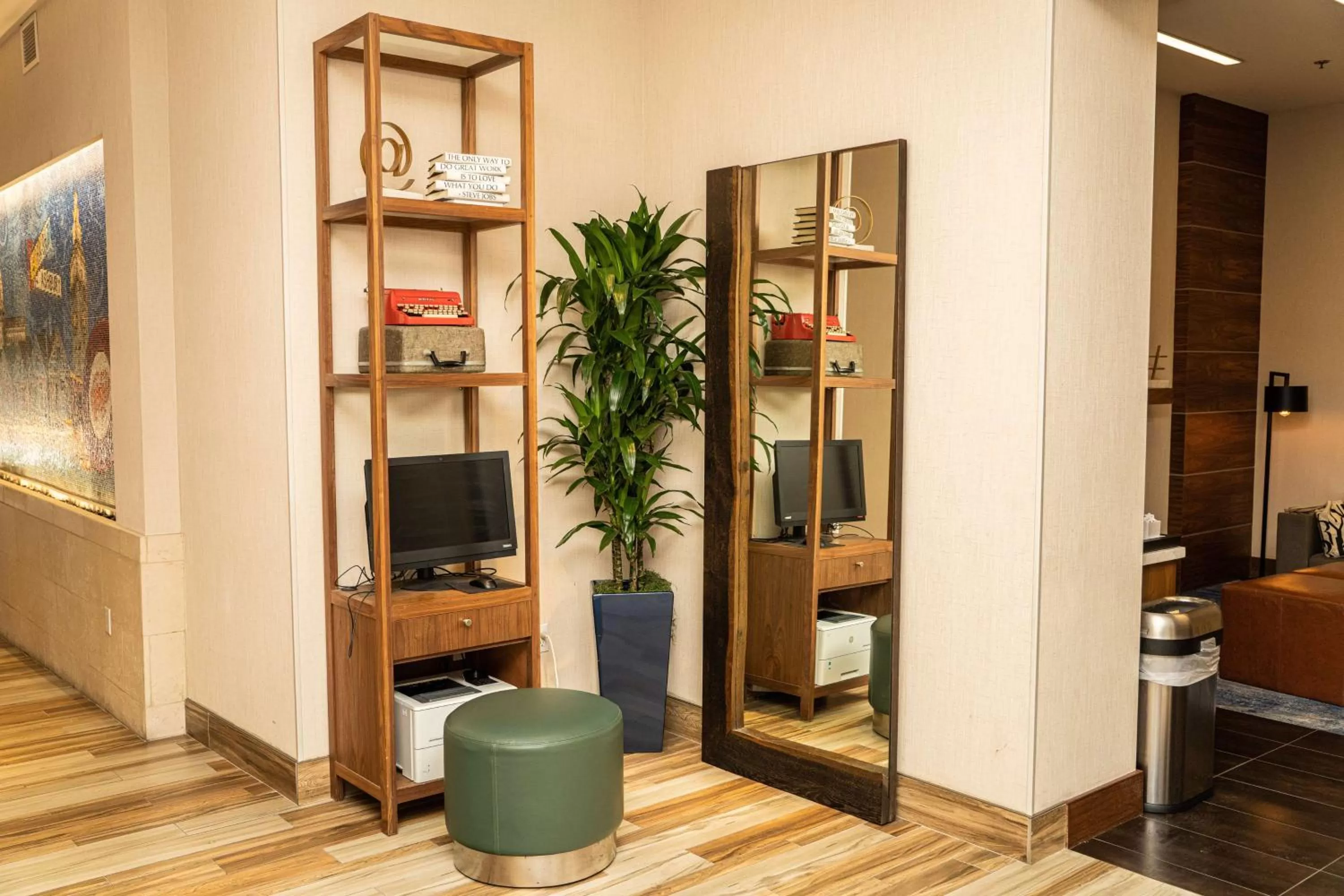 Business facilities in Hampton Inn San Francisco Downtown/Convention Center
