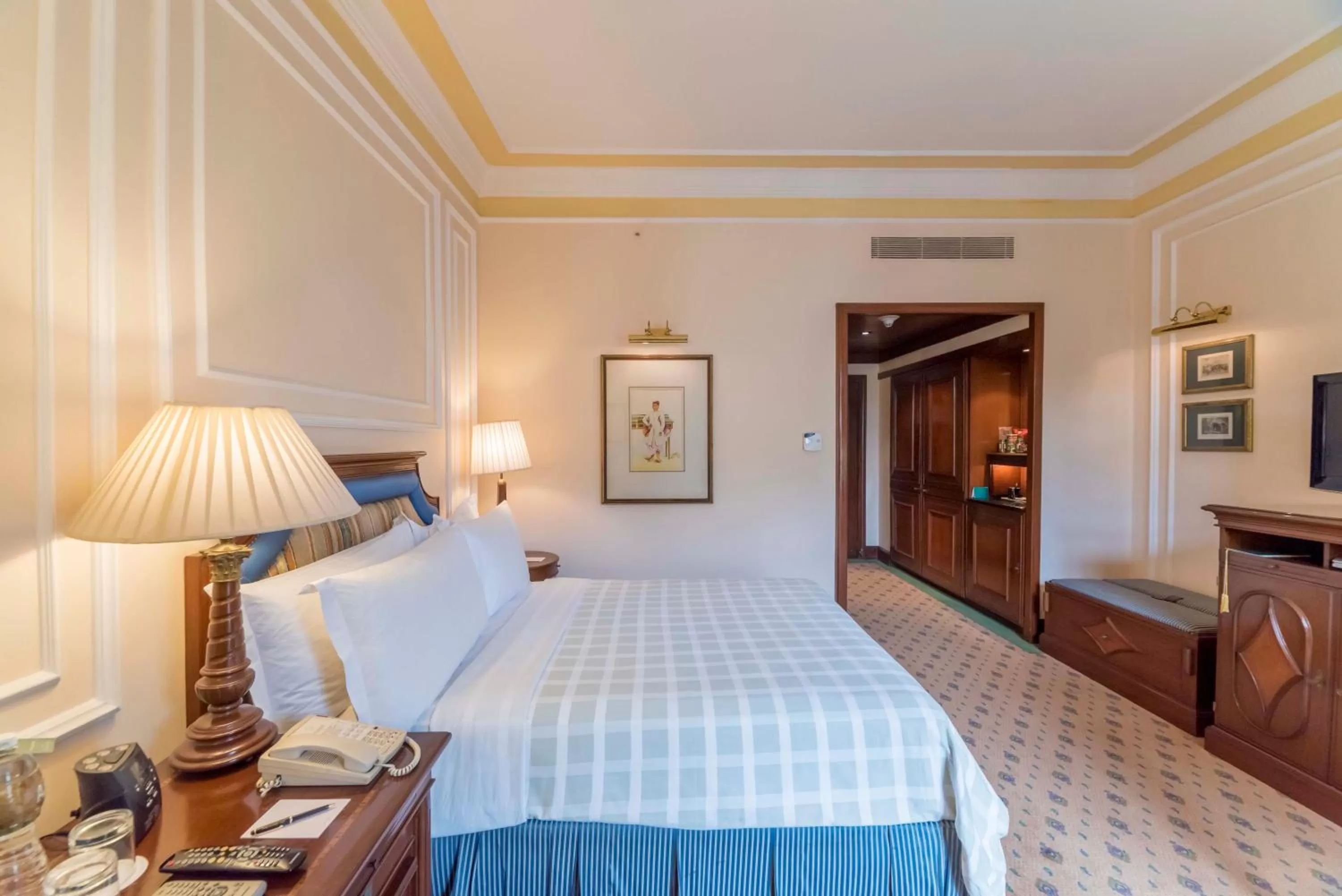 The Oberoi Grand Kolkata