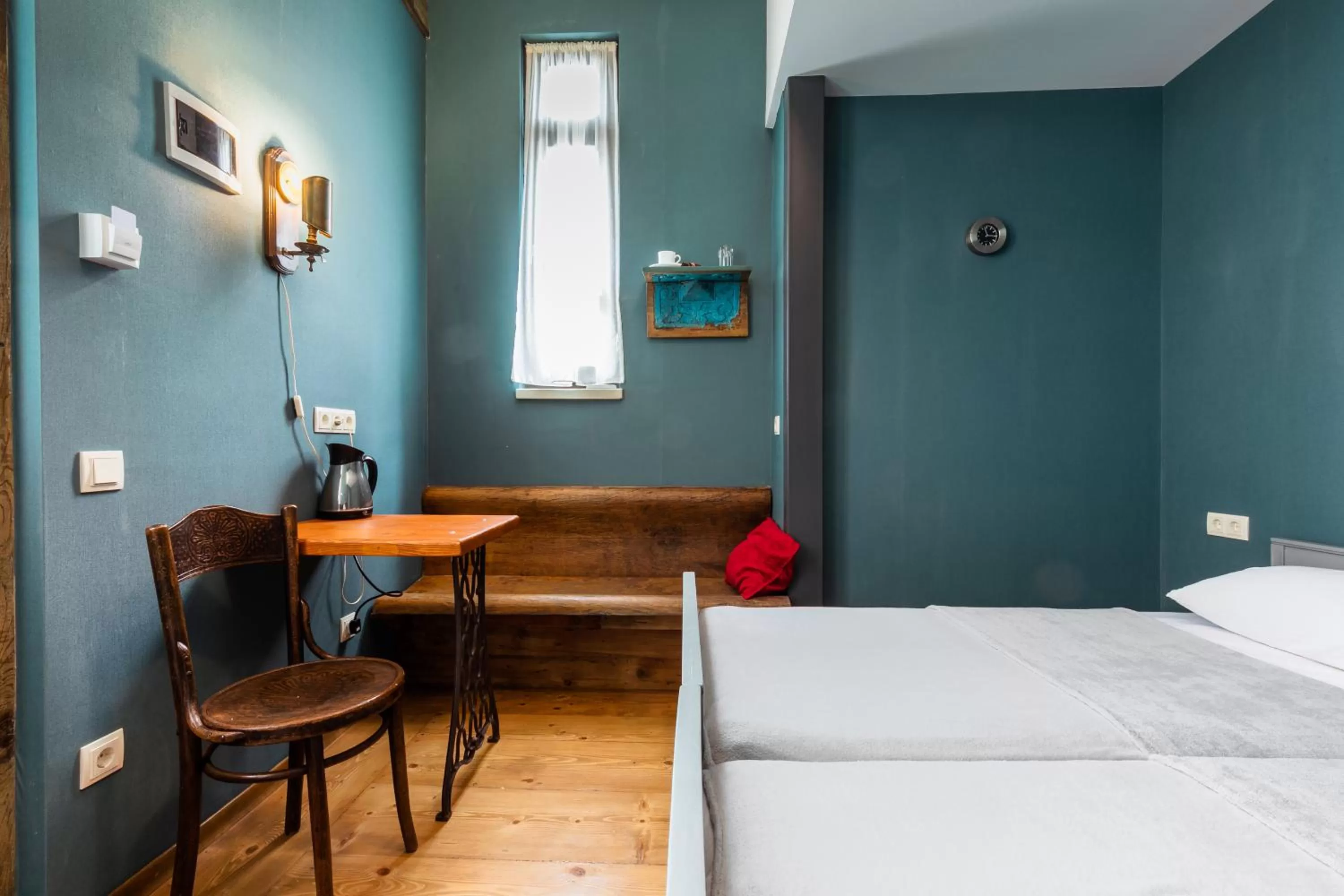 Photo of the whole room in 3 Heritage Rooms