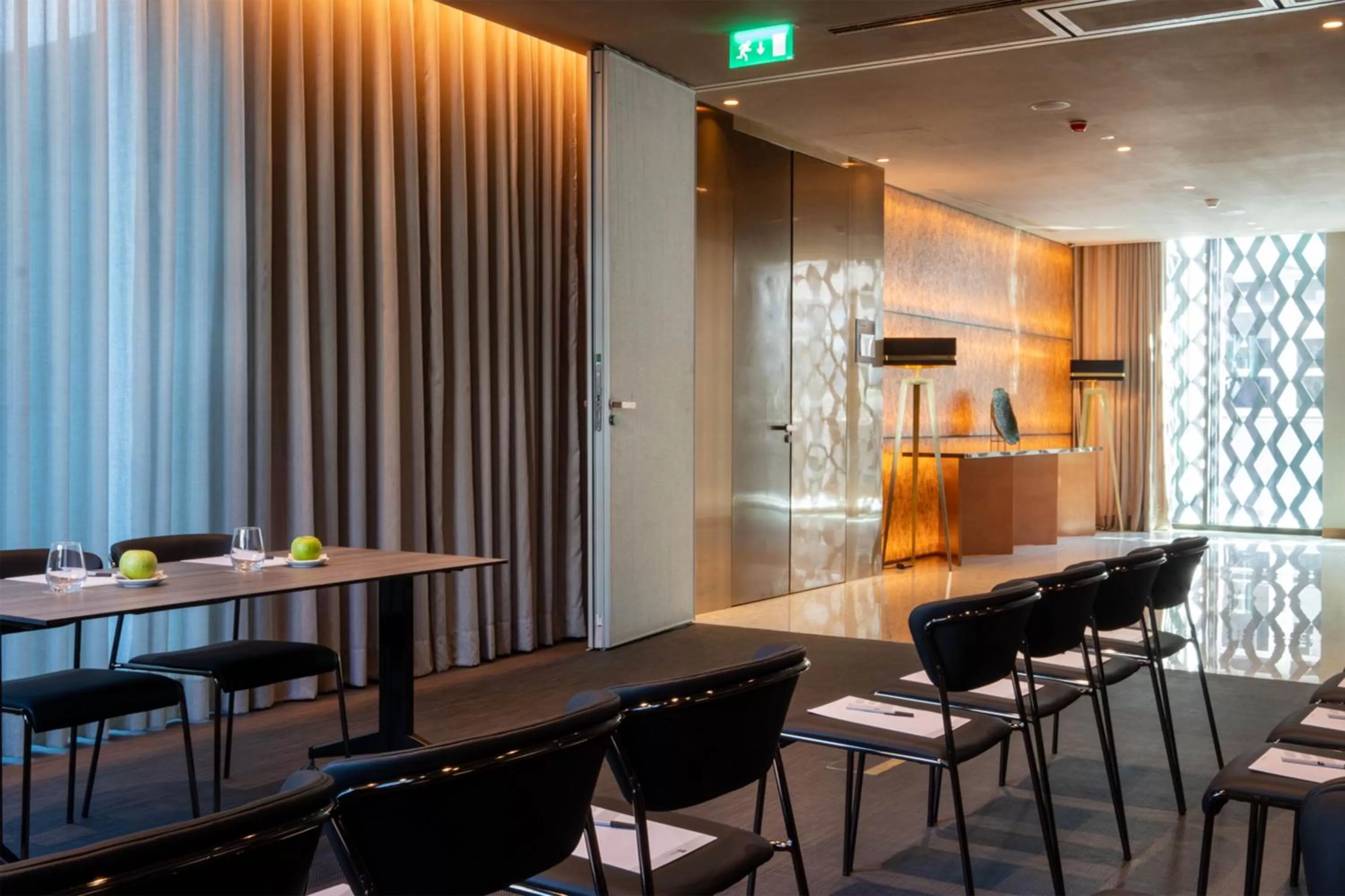 Business facilities in BessaHotel Baixa