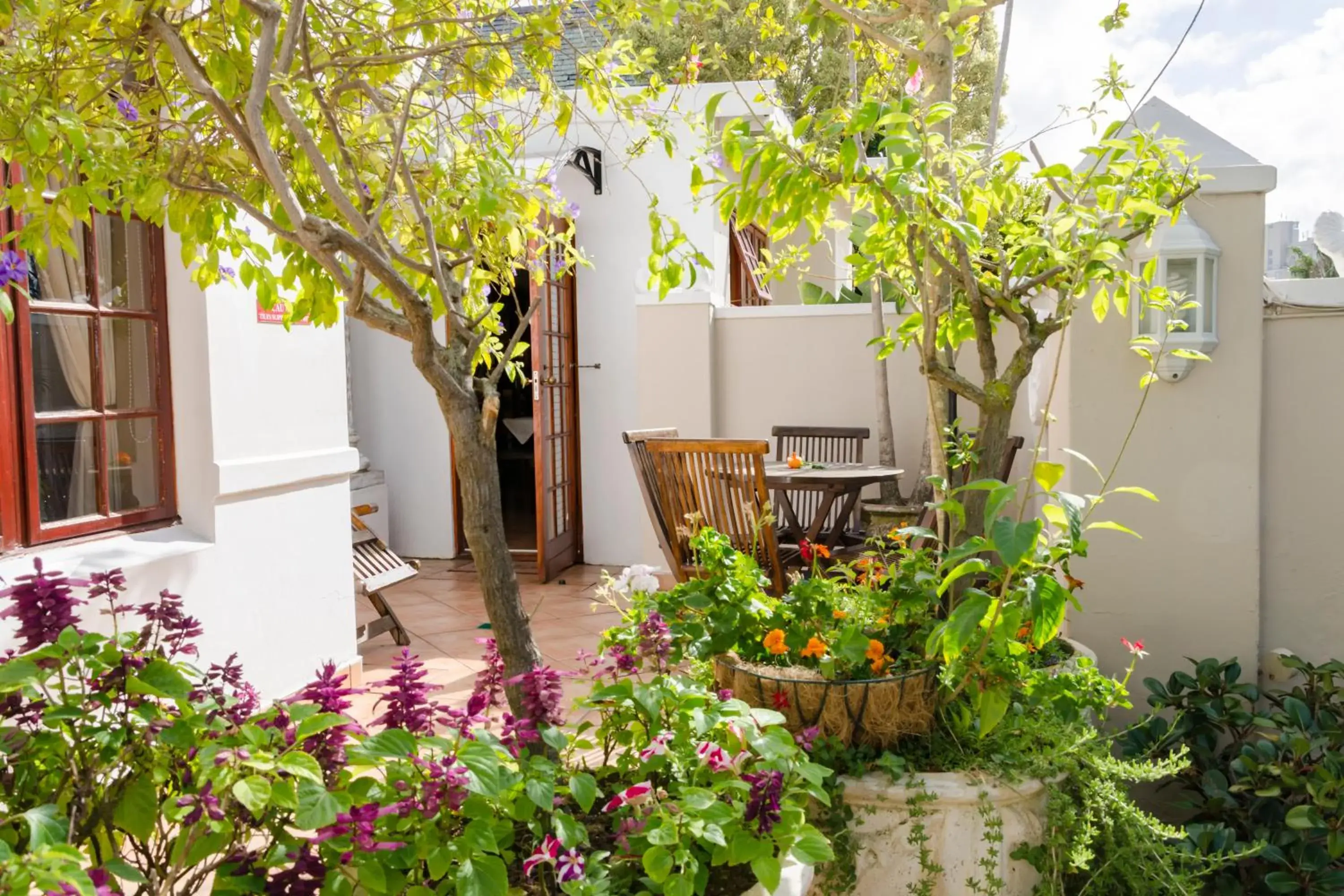 Family Room in Brighton Lodge - #Solar Energy #No Loadshedding Family Room in Brighton Lodge - #Solar Energy #No Loadshedding