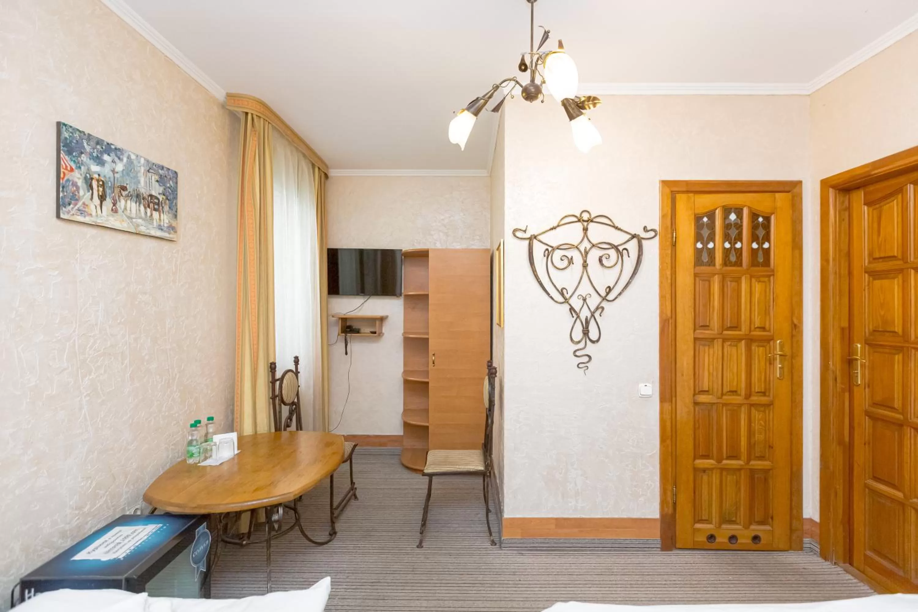 TV and multimedia in Staryi Krakiv