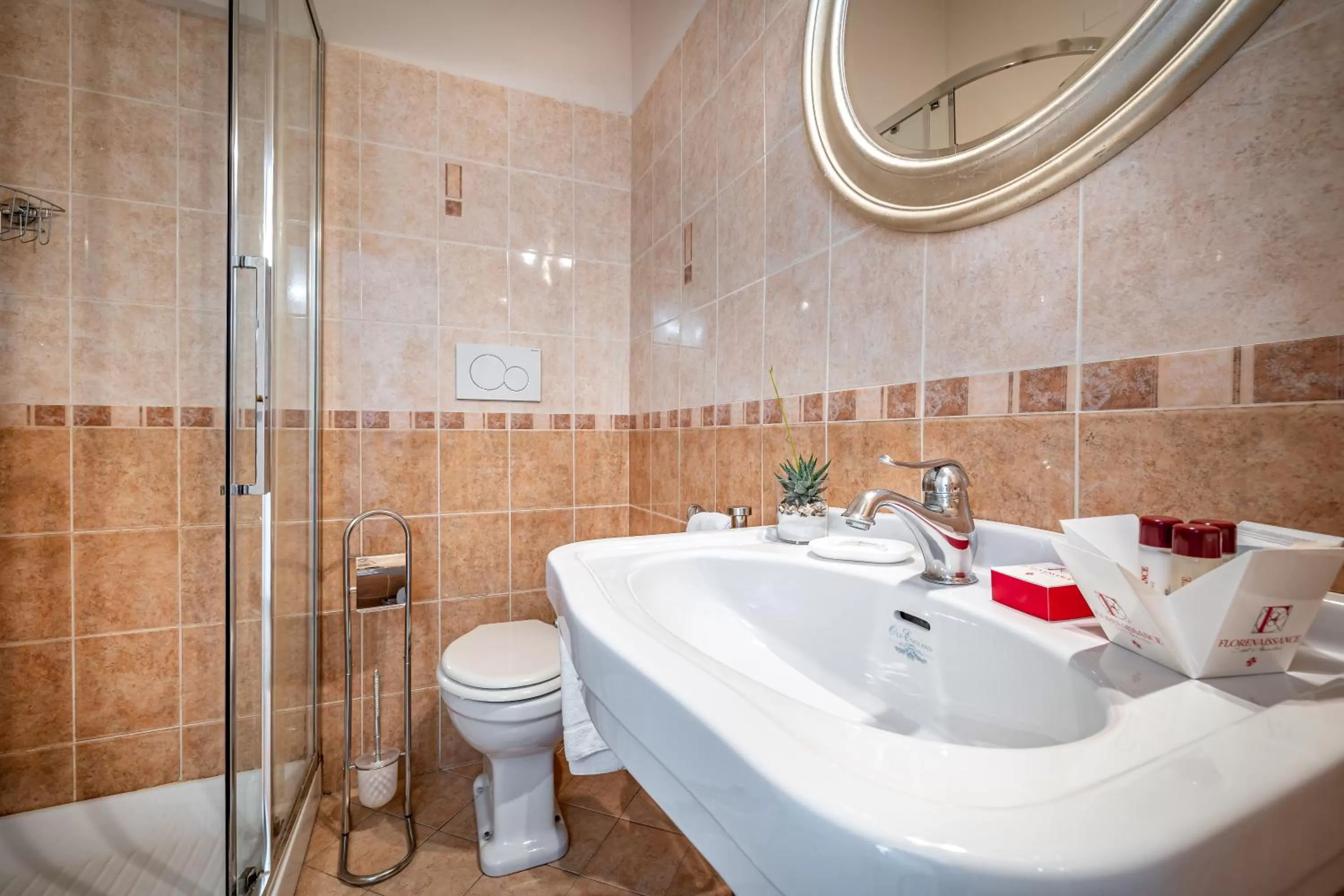 Bathroom in Maison Pitti Florence