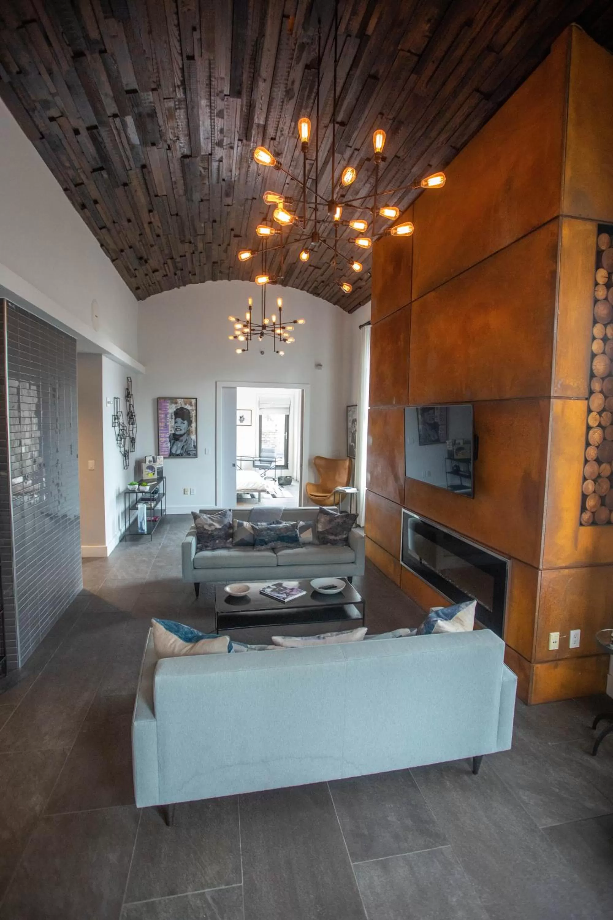 Photo of the whole room in Lexington Plaza Hotel