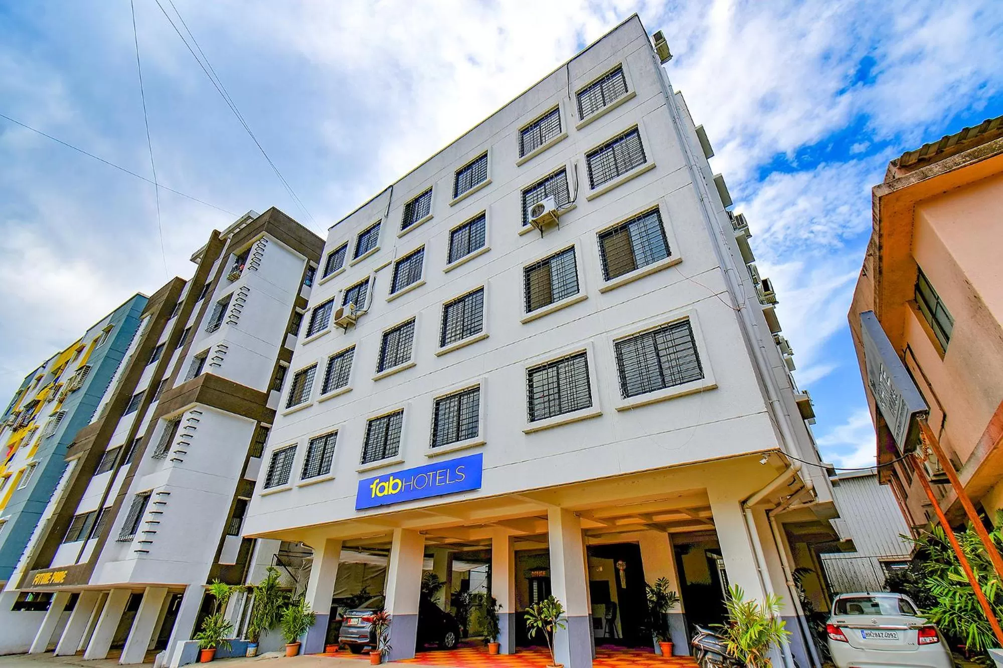 FabHotel White House - Nr Sinhagad speciality Hospital