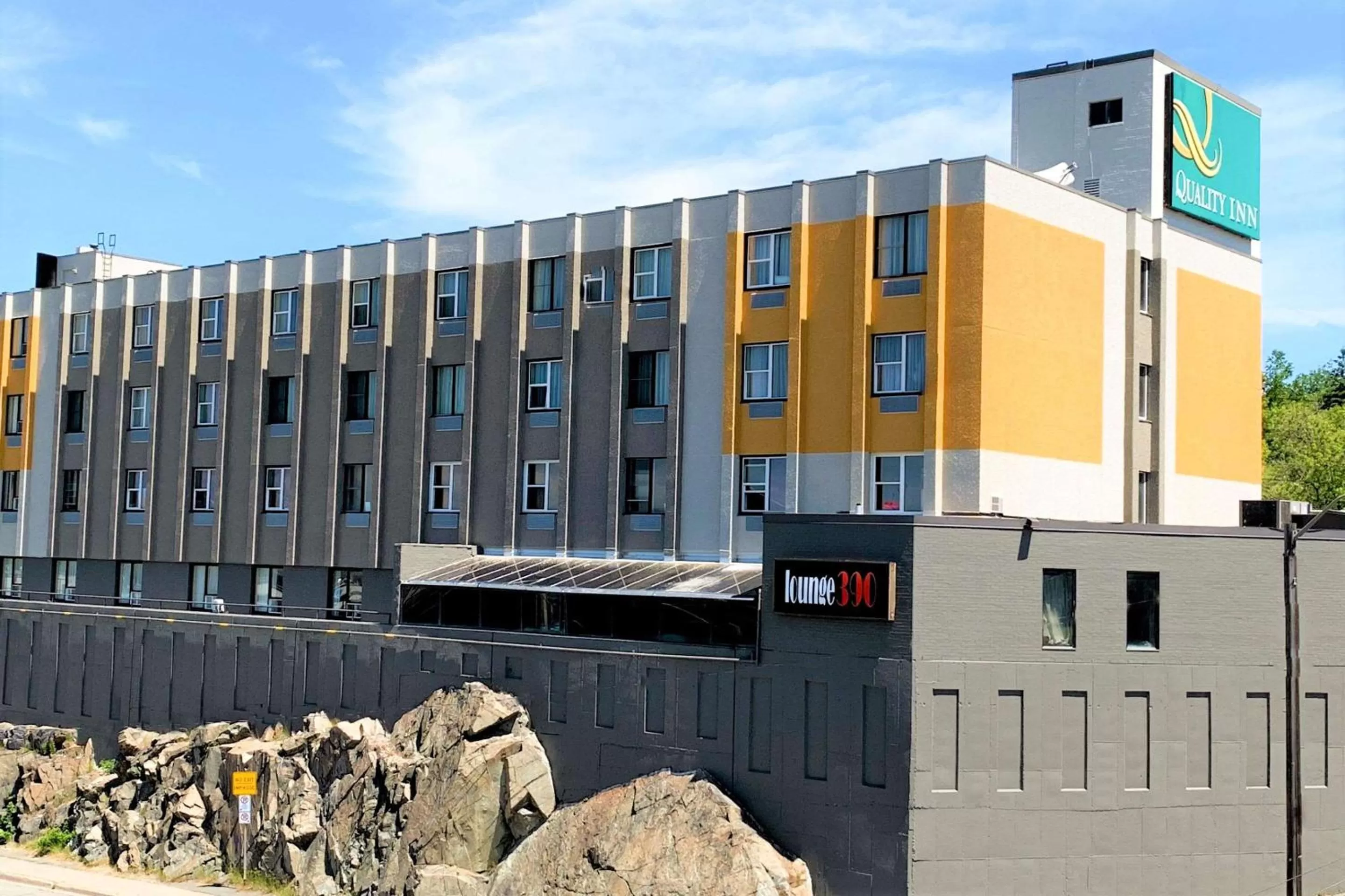 Property building in Quality Inn & Conference Centre Downtown Sudbury