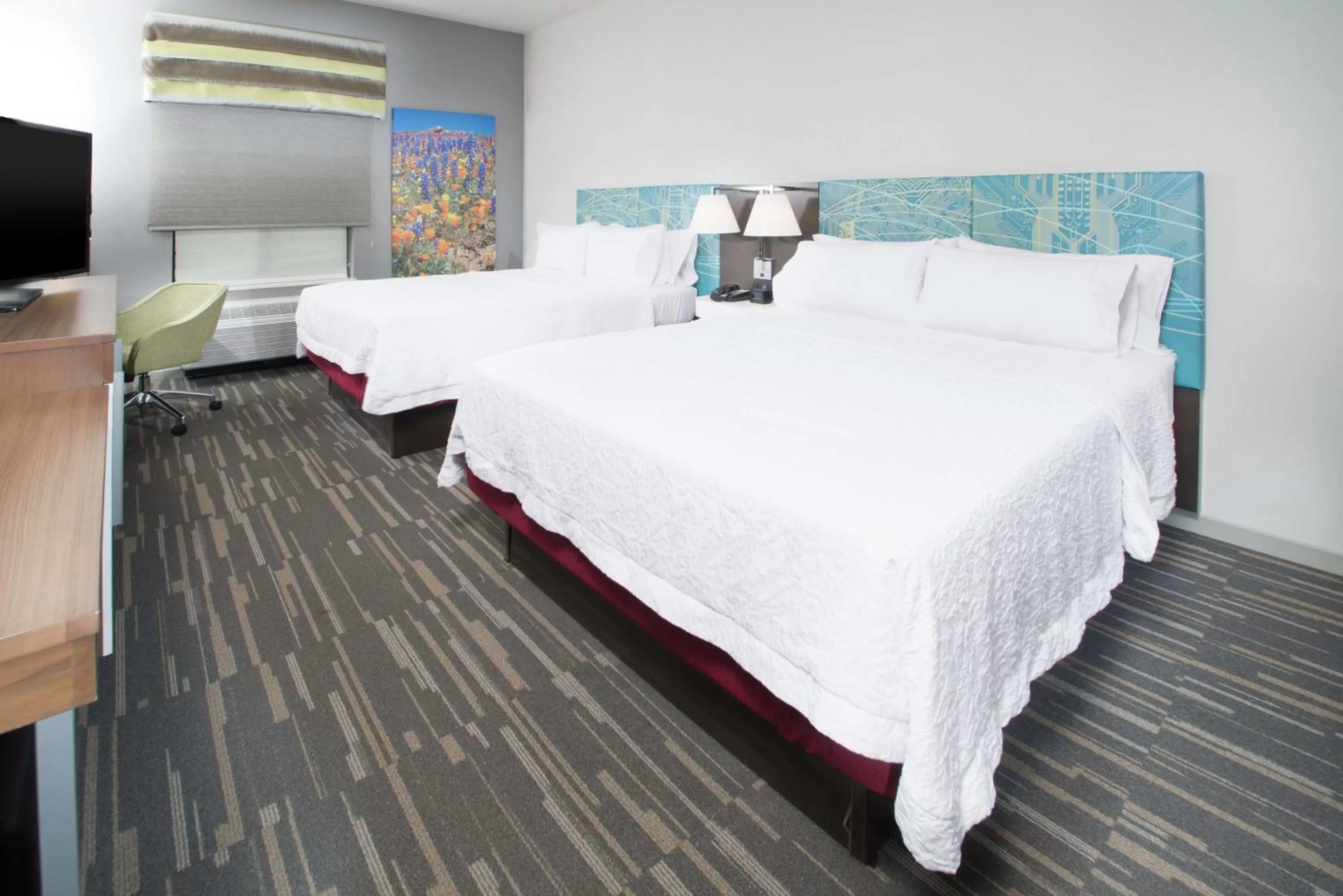 Bedroom, Bed in Hampton Inn Arvin Tejon Ranch, Ca