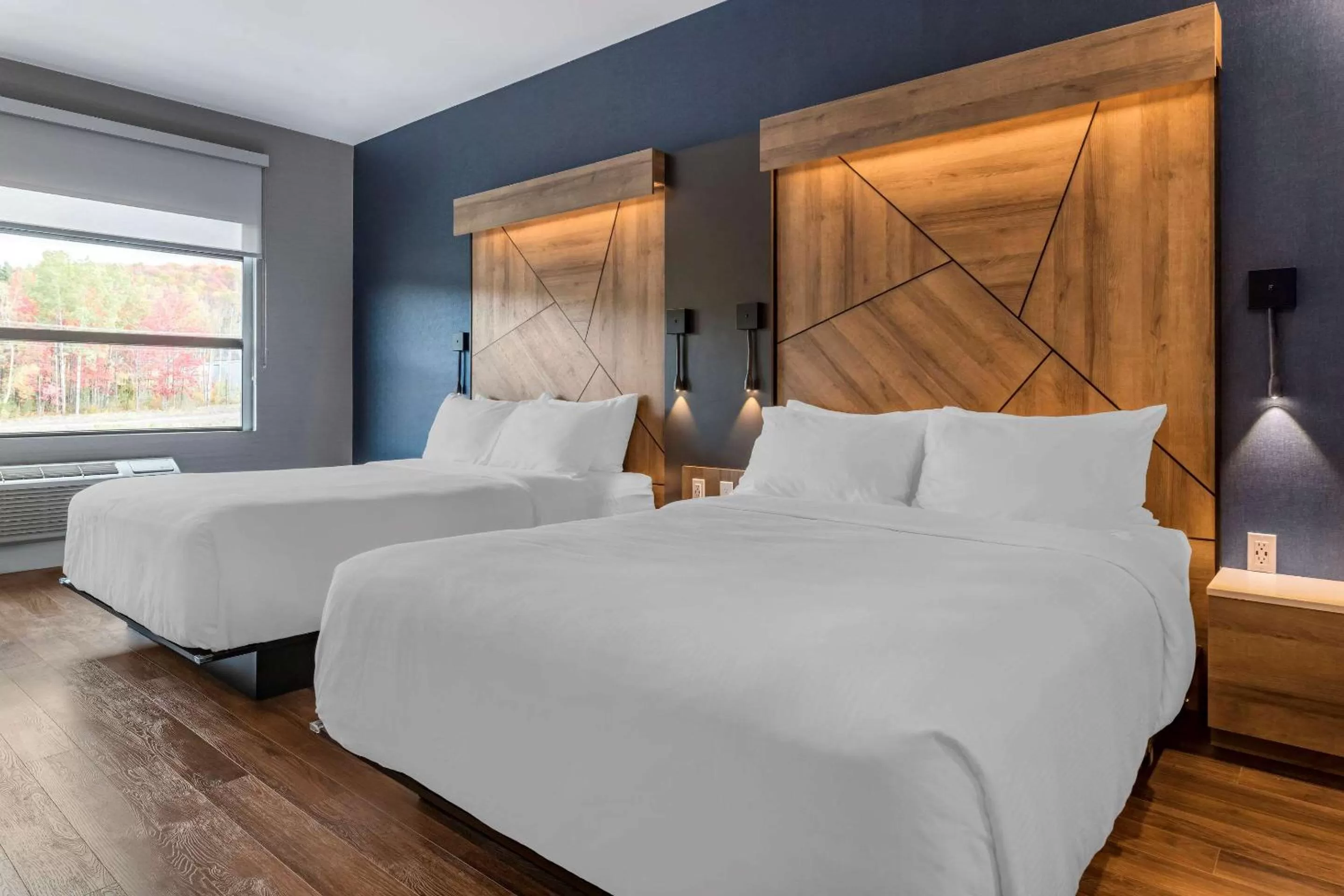 Photo of the whole room, Bed in Quality Hotel & Conference Centre