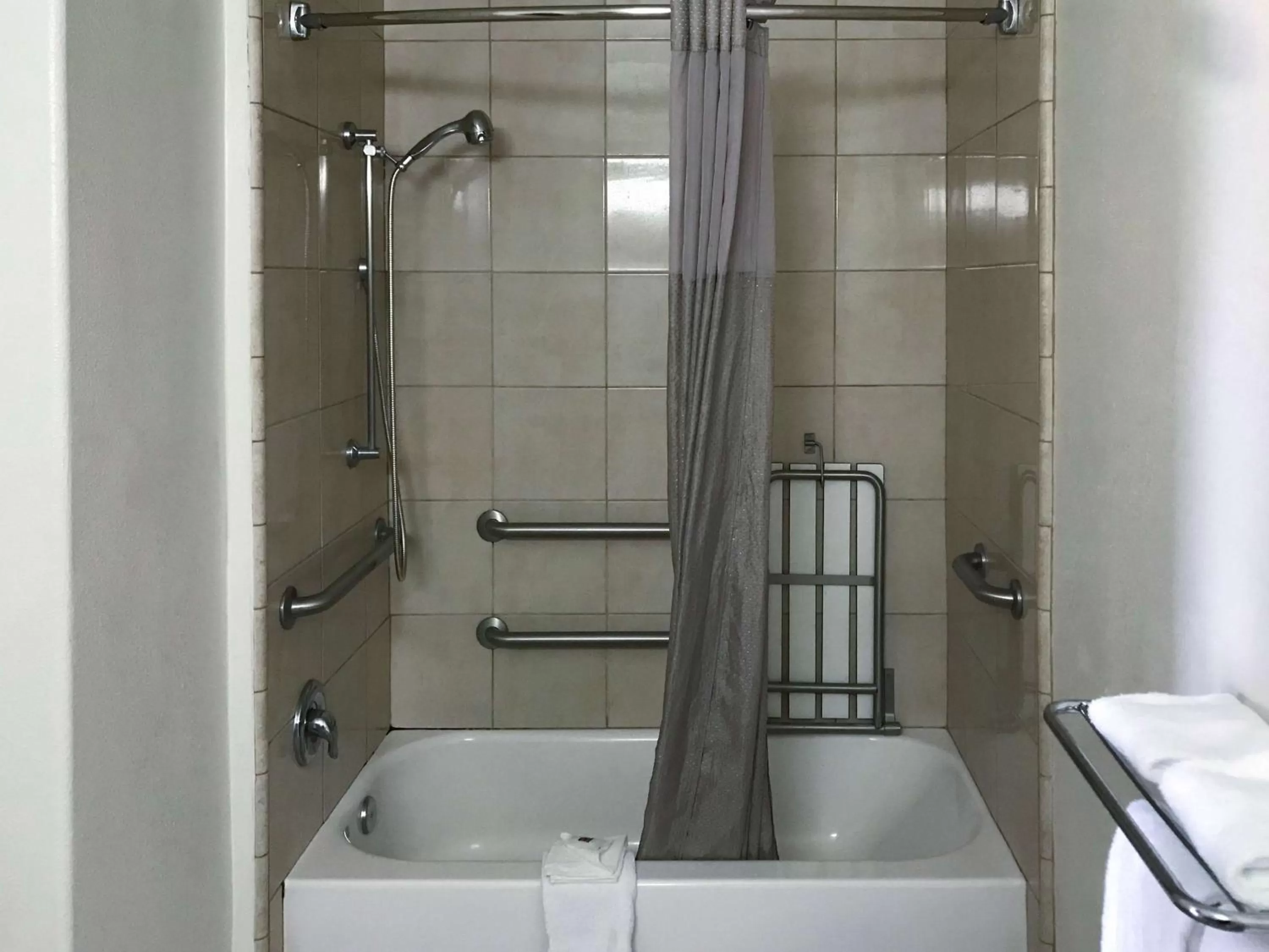 Shower in Motel 6-Visalia, CA