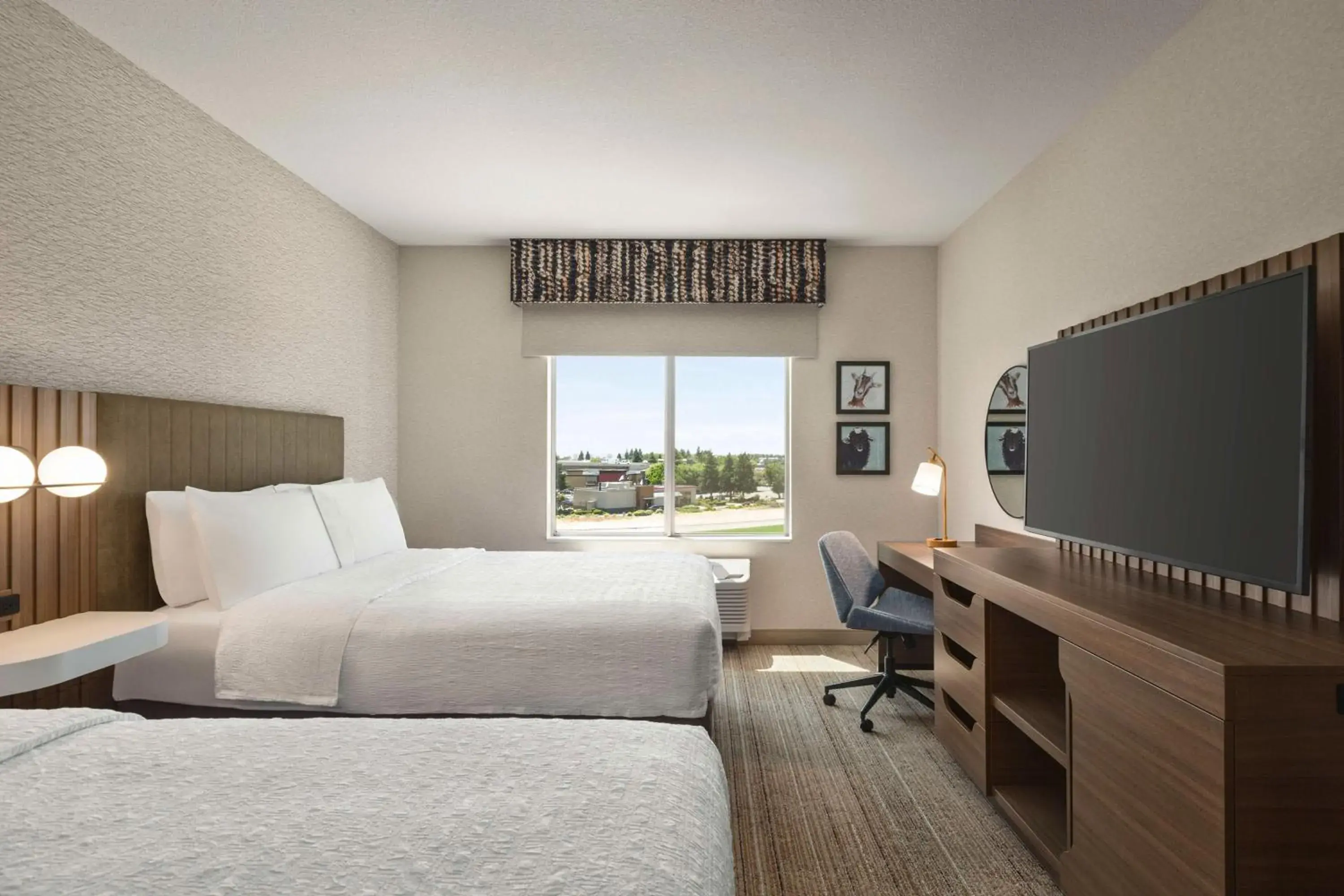 Queen Room with Two Queen Beds - Hearing Access/Non-Smoking in Hampton Inn Stockton, Ca Queen Room with Two Queen Beds - Hearing Access/Non-Smoking in Hampton Inn Stockton, Ca