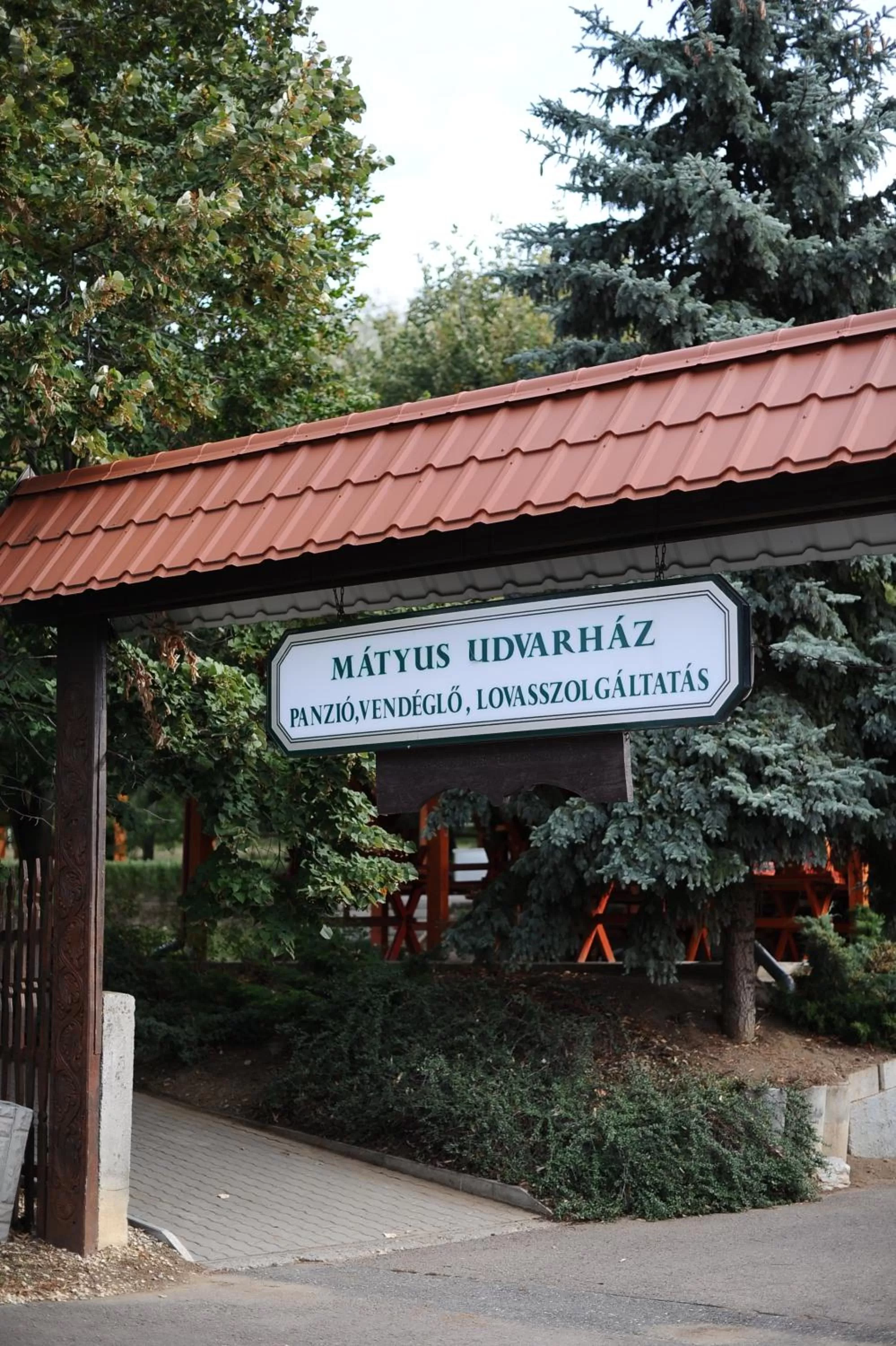 Mátyus Udvarház Kengyel Fogadó Eger