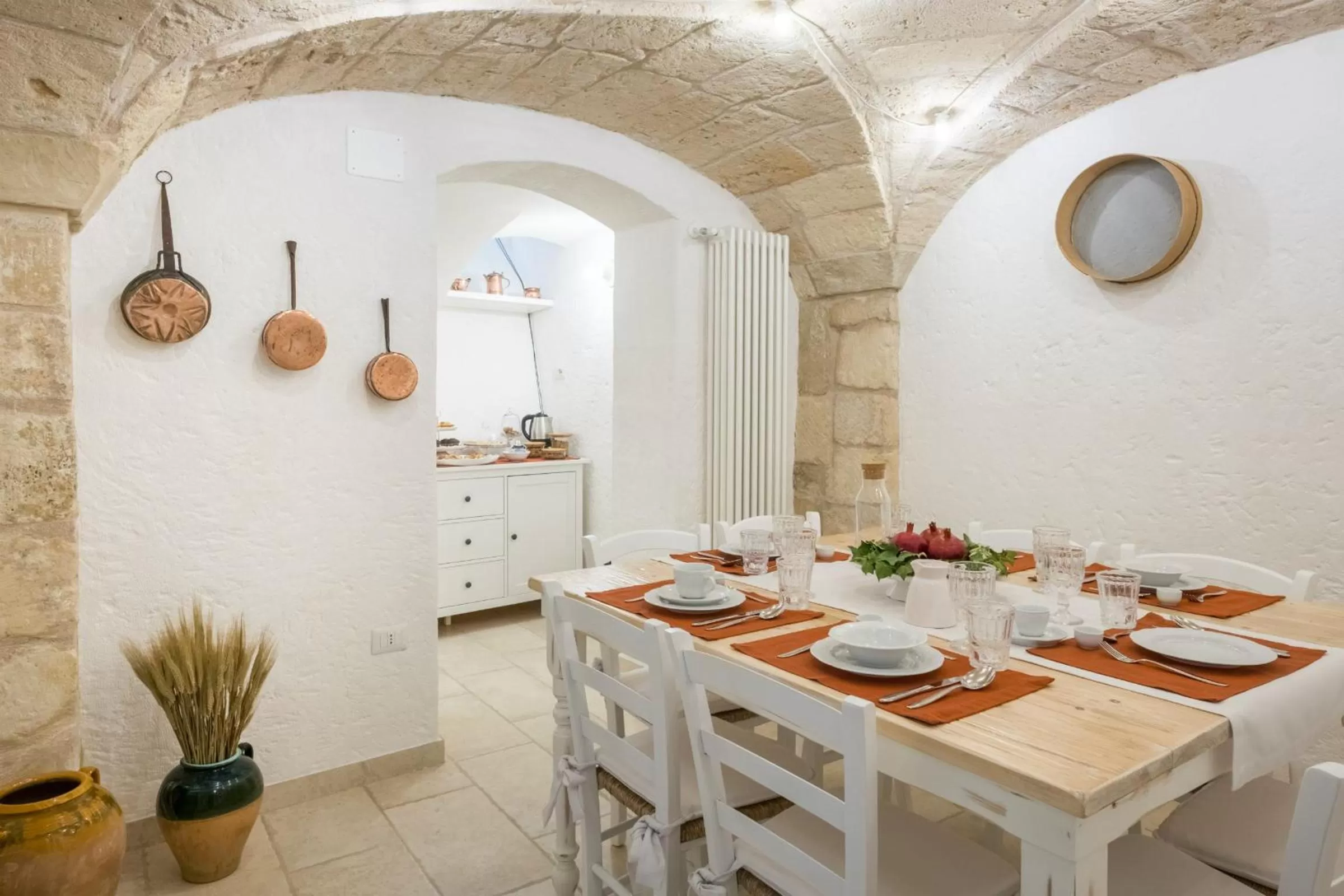 Meals, Restaurant/Places to Eat in Amatè Suite