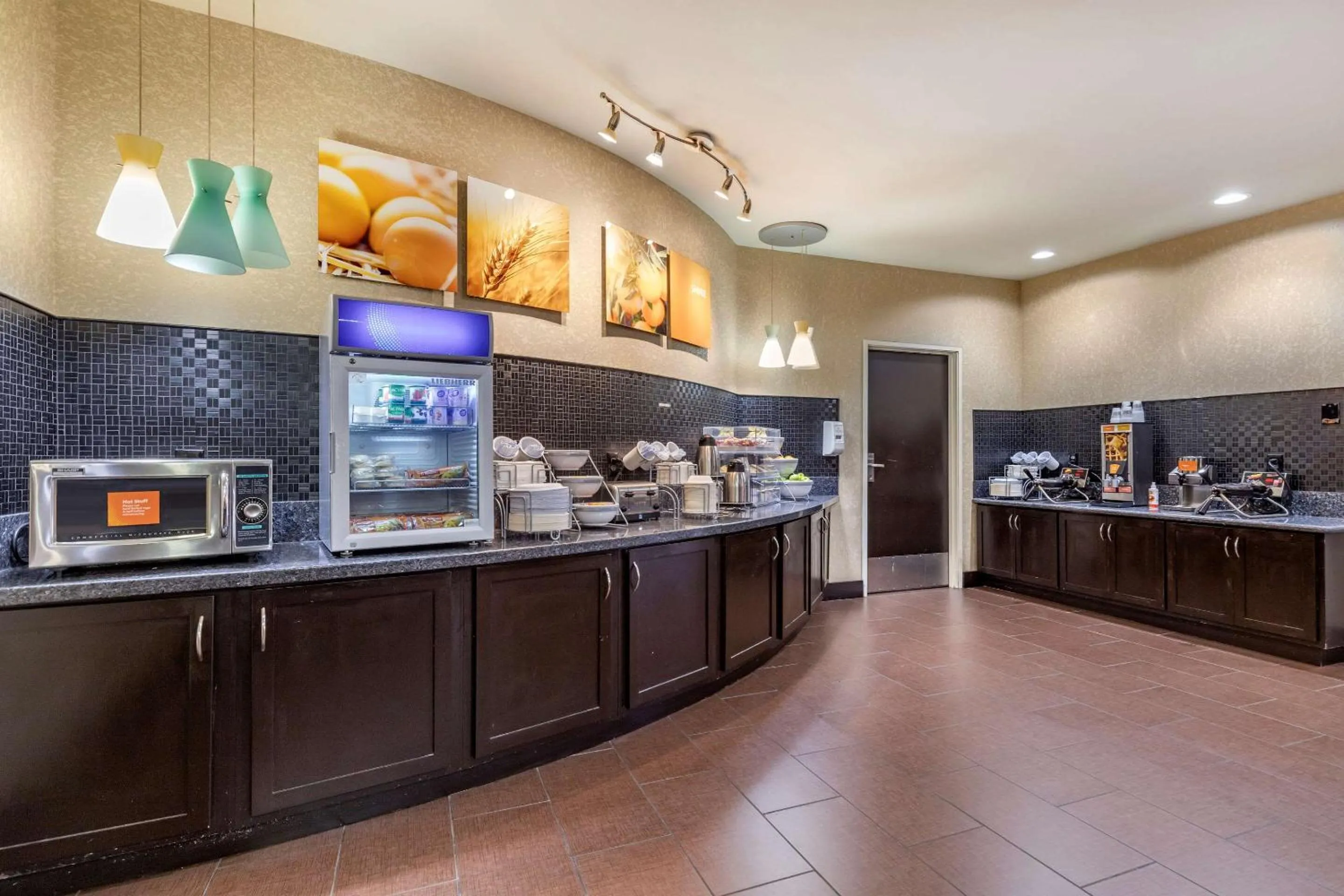 Restaurant/places to eat in Comfort Suites Georgetown