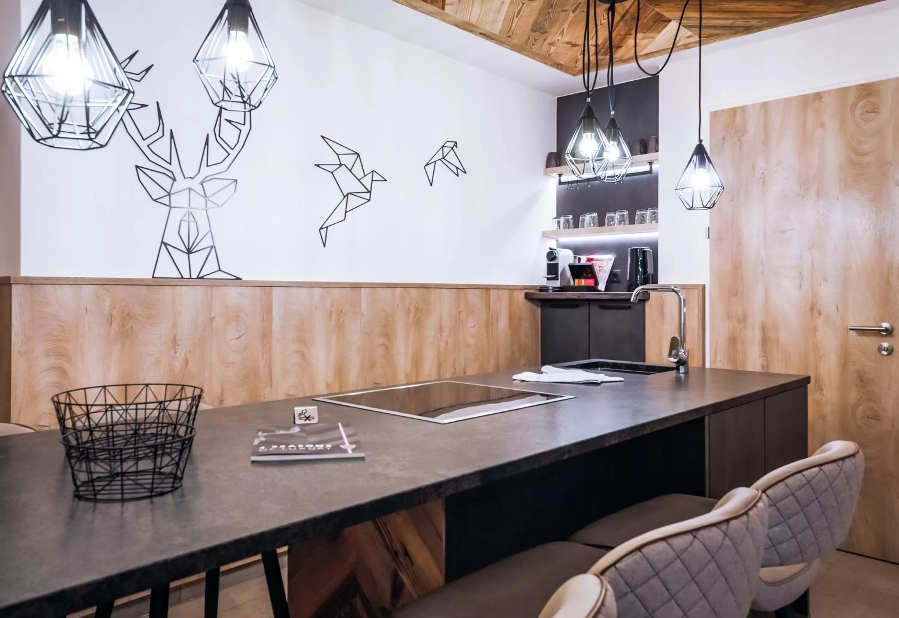 Kitchen or kitchenette in 24 by AvenidA - Mountain Hotel