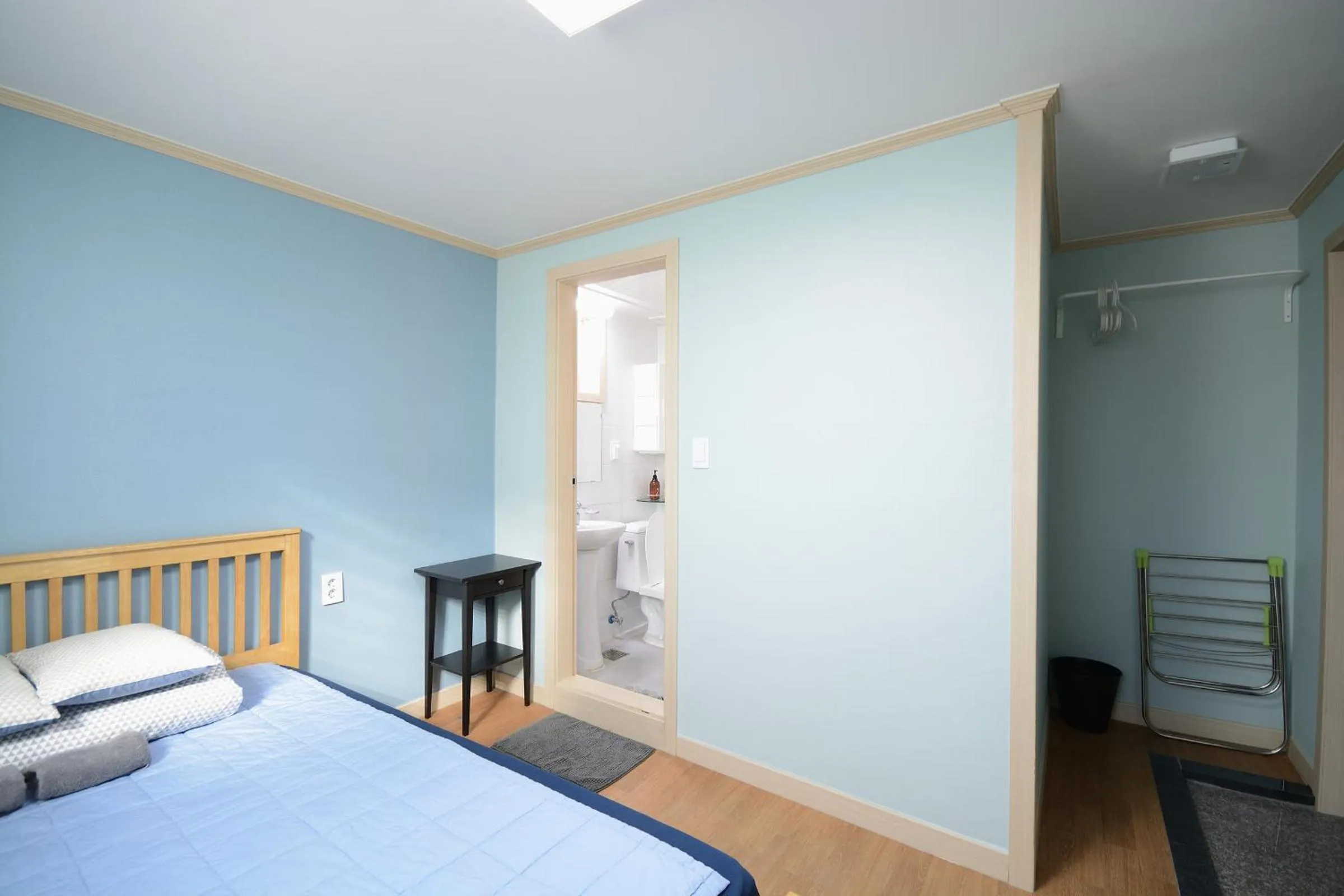 Bed in Twin Rabbit Guesthouse