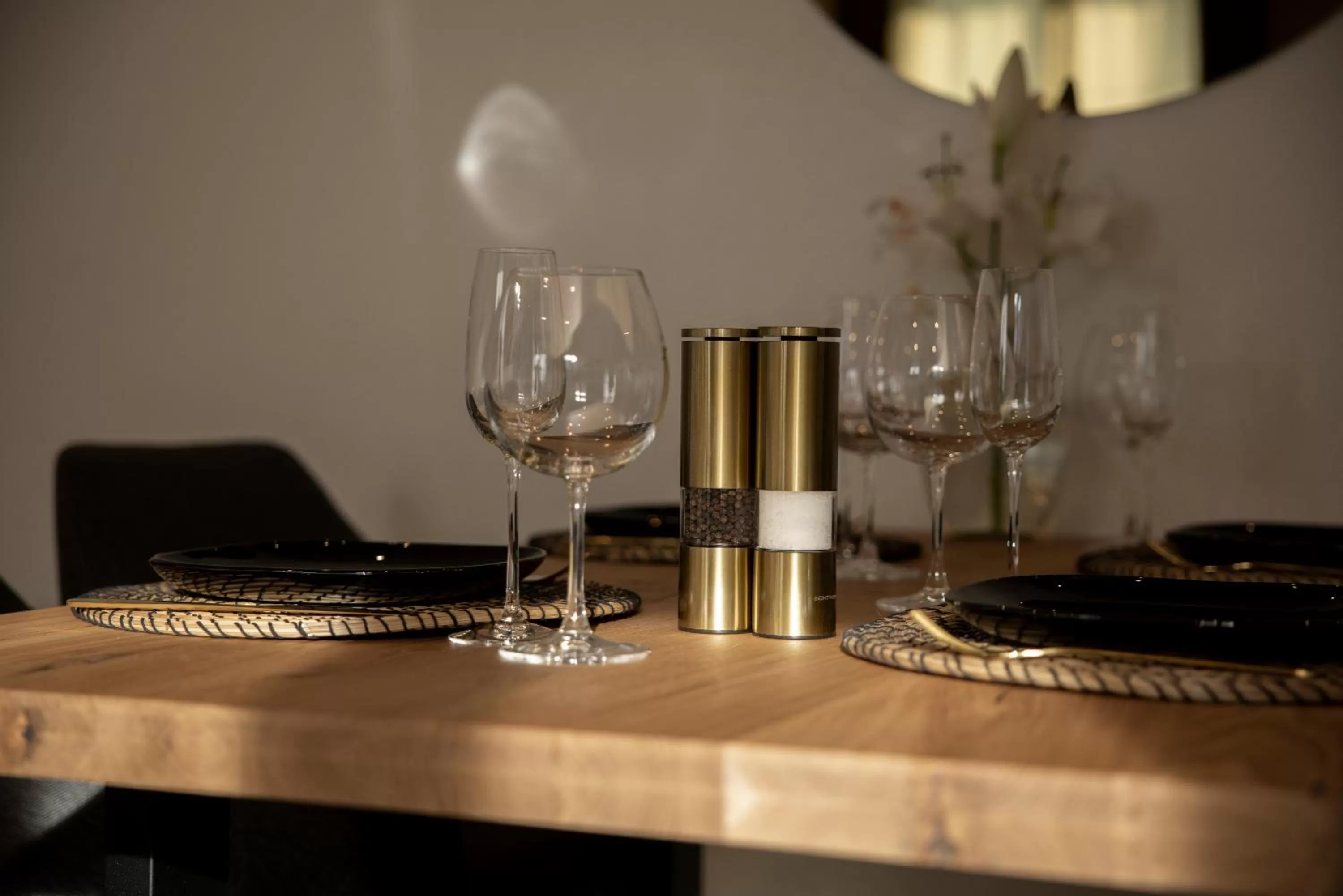 Dining area in VISIMO Apartments St Georgen-Strasse St Gallen - Design City Nature