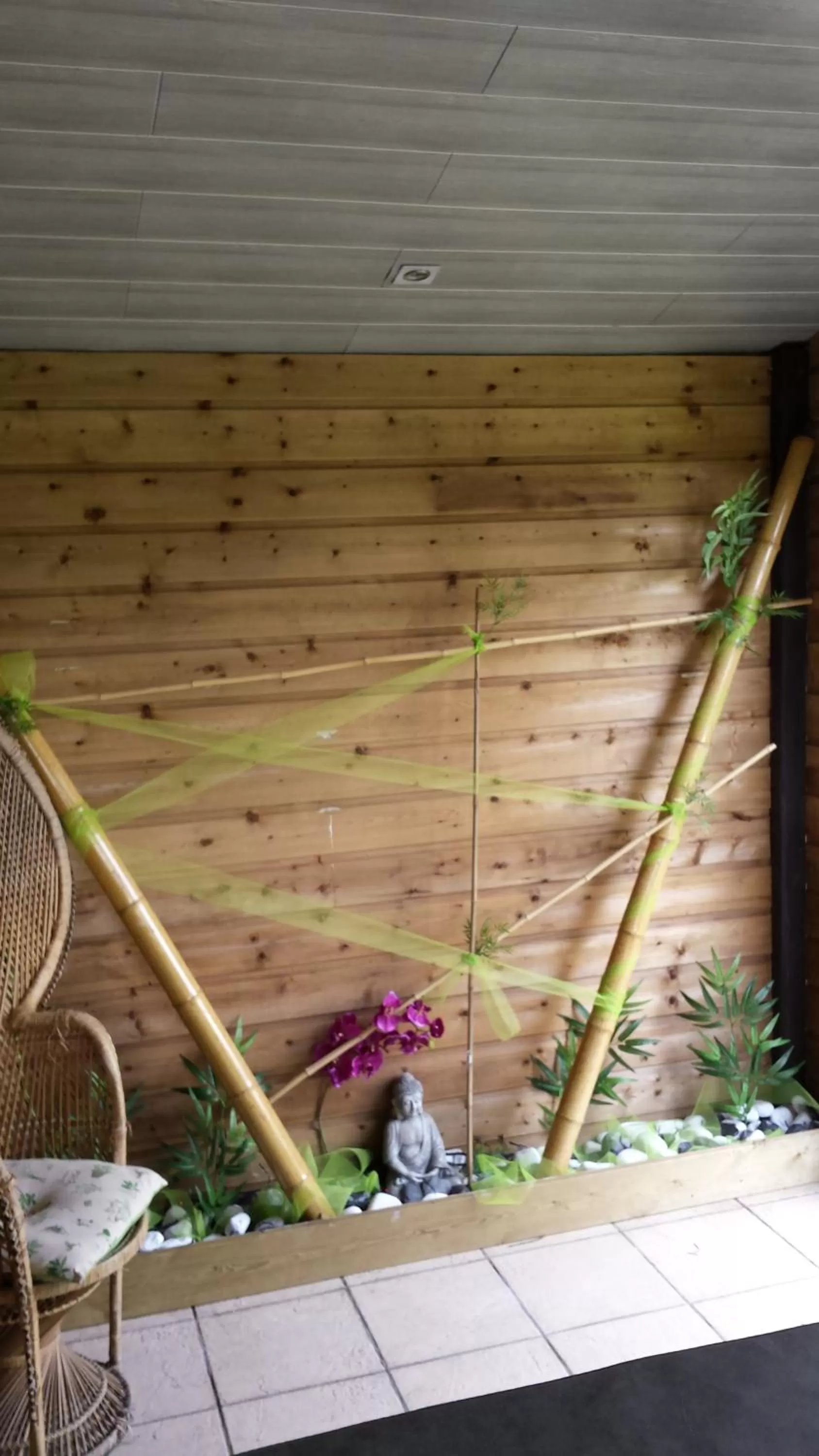 Decorative detail in Secret d'une Nuit a vicq prės de valenciennes,onnaing,saint saulve avec piscine , jaccuzi