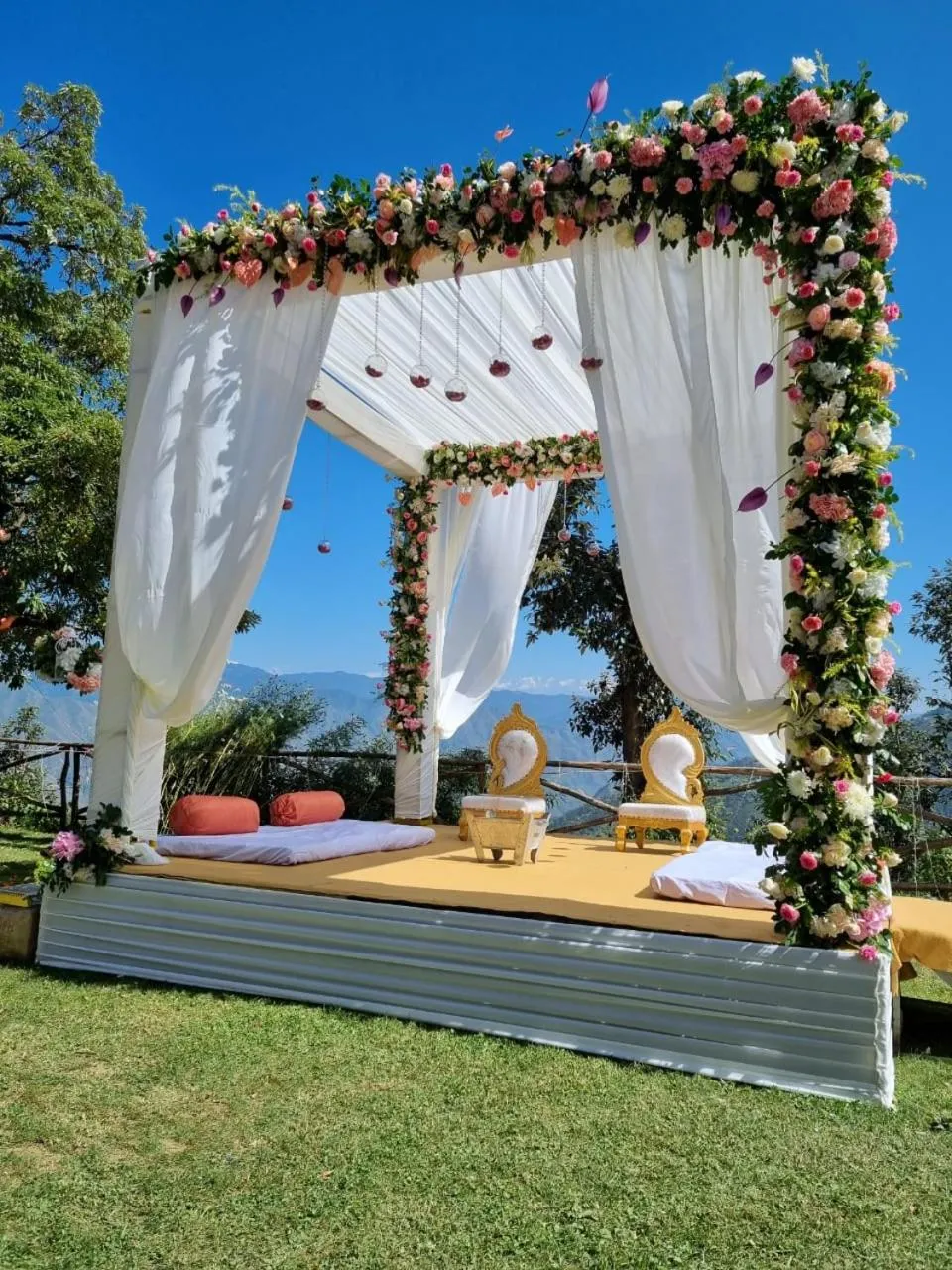 Garden in The Mountain Quail