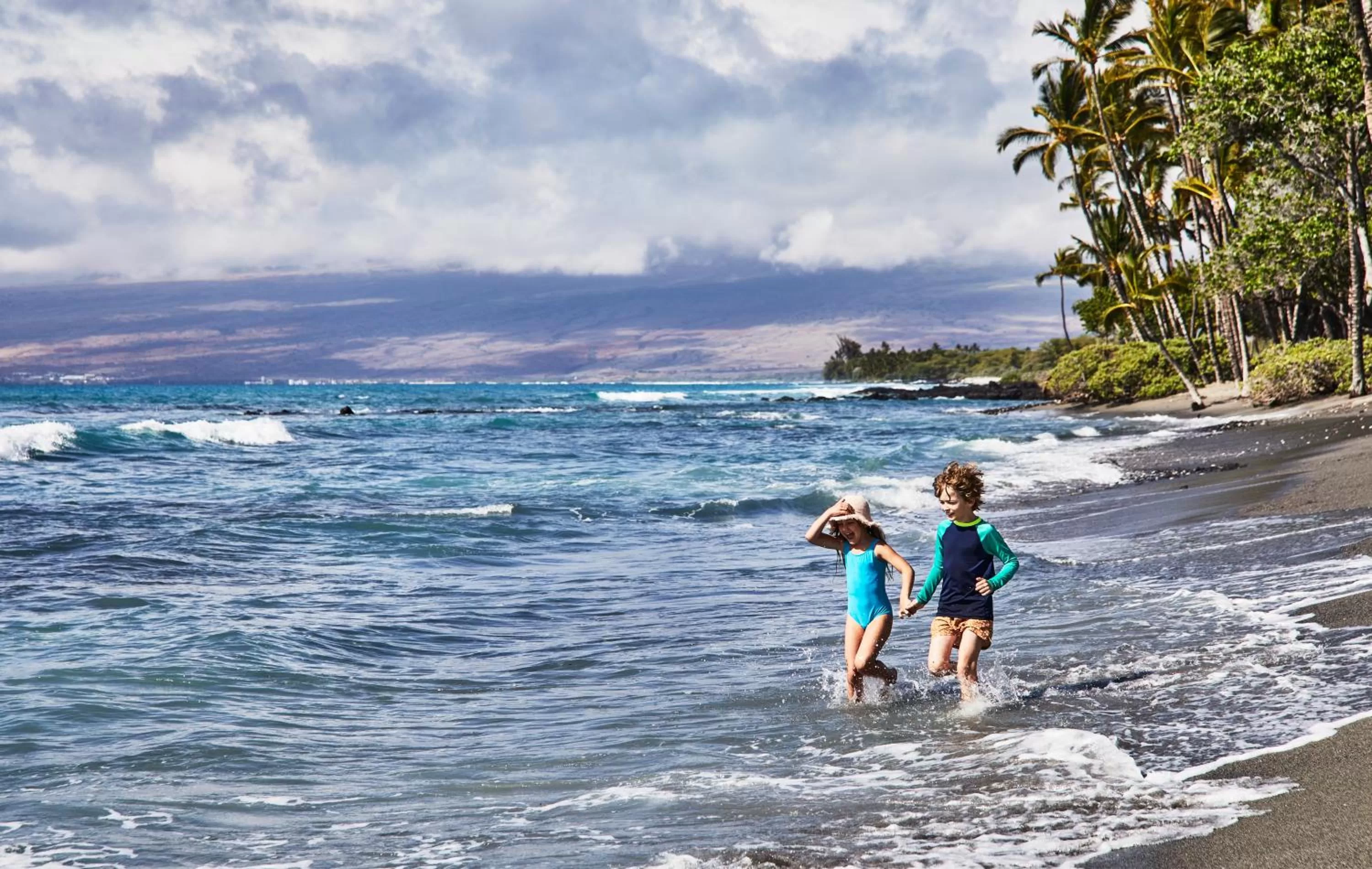 Beach in Mauna Lani, Auberge Collection