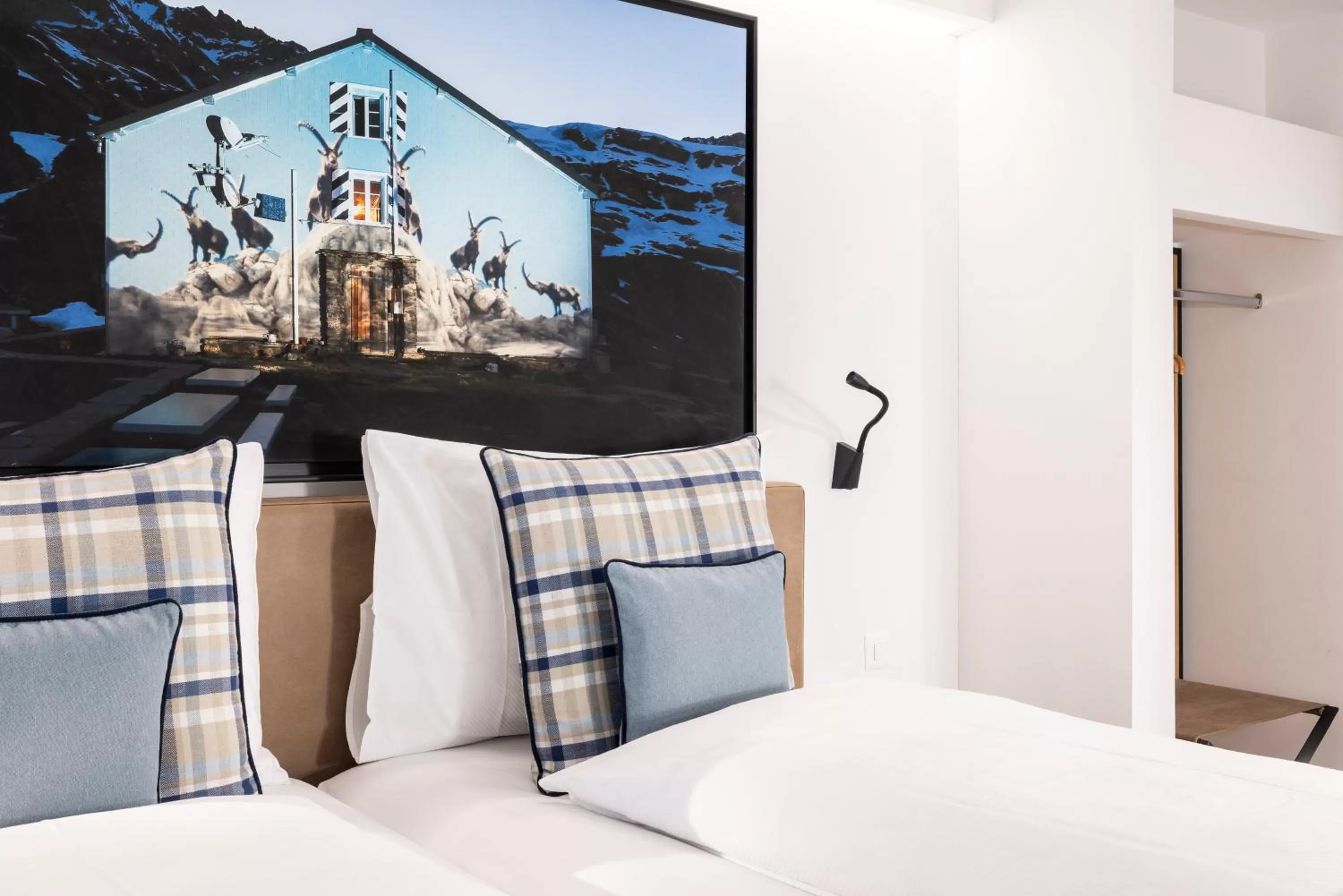 Bed in Fred Hotel Leonhardstrasse - Mobile Check-in