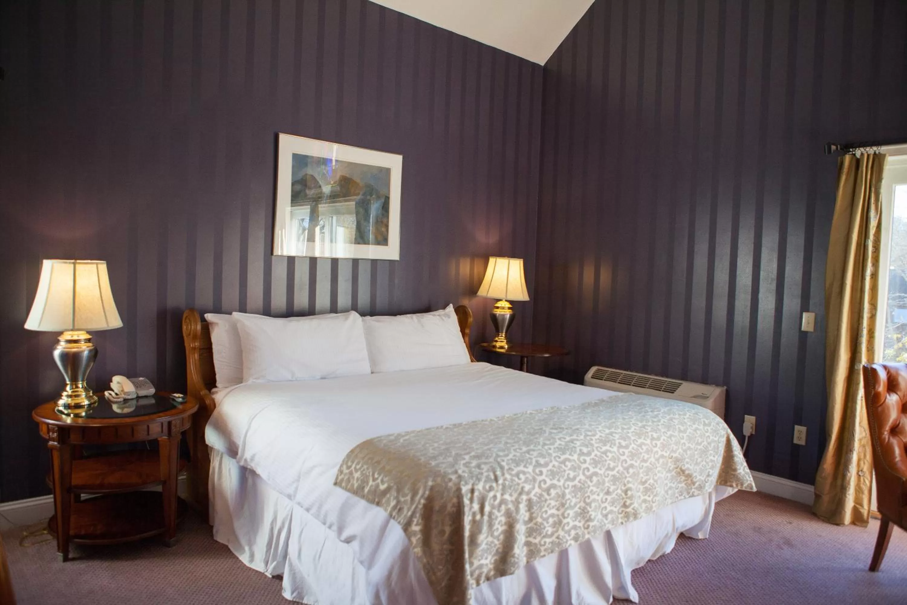 Bed in Belfry Inn and Bistro