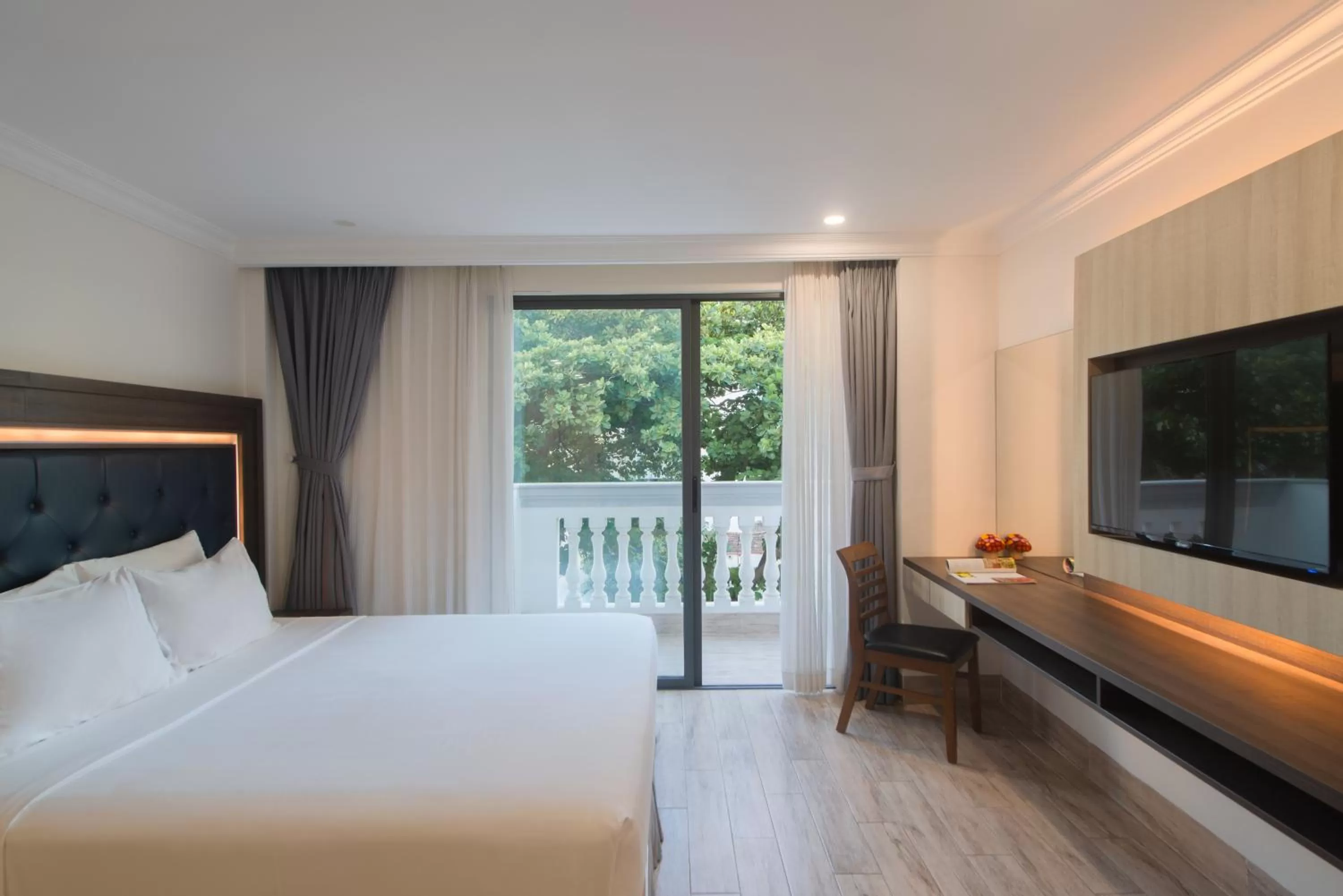 TV and multimedia, Bed in Seven Seas Hotel Nha Trang