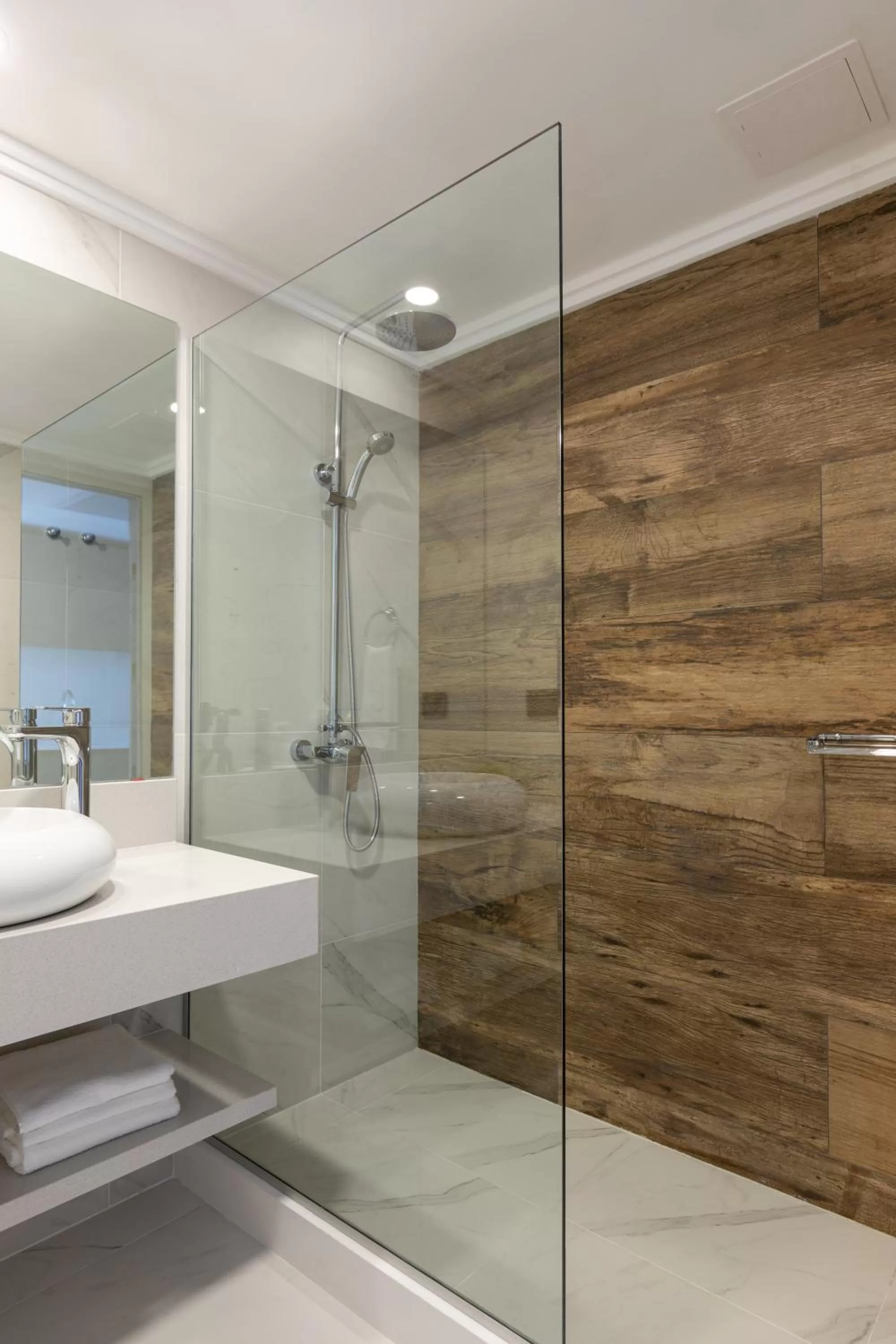 Bathroom in Hotel Solerios Mansa