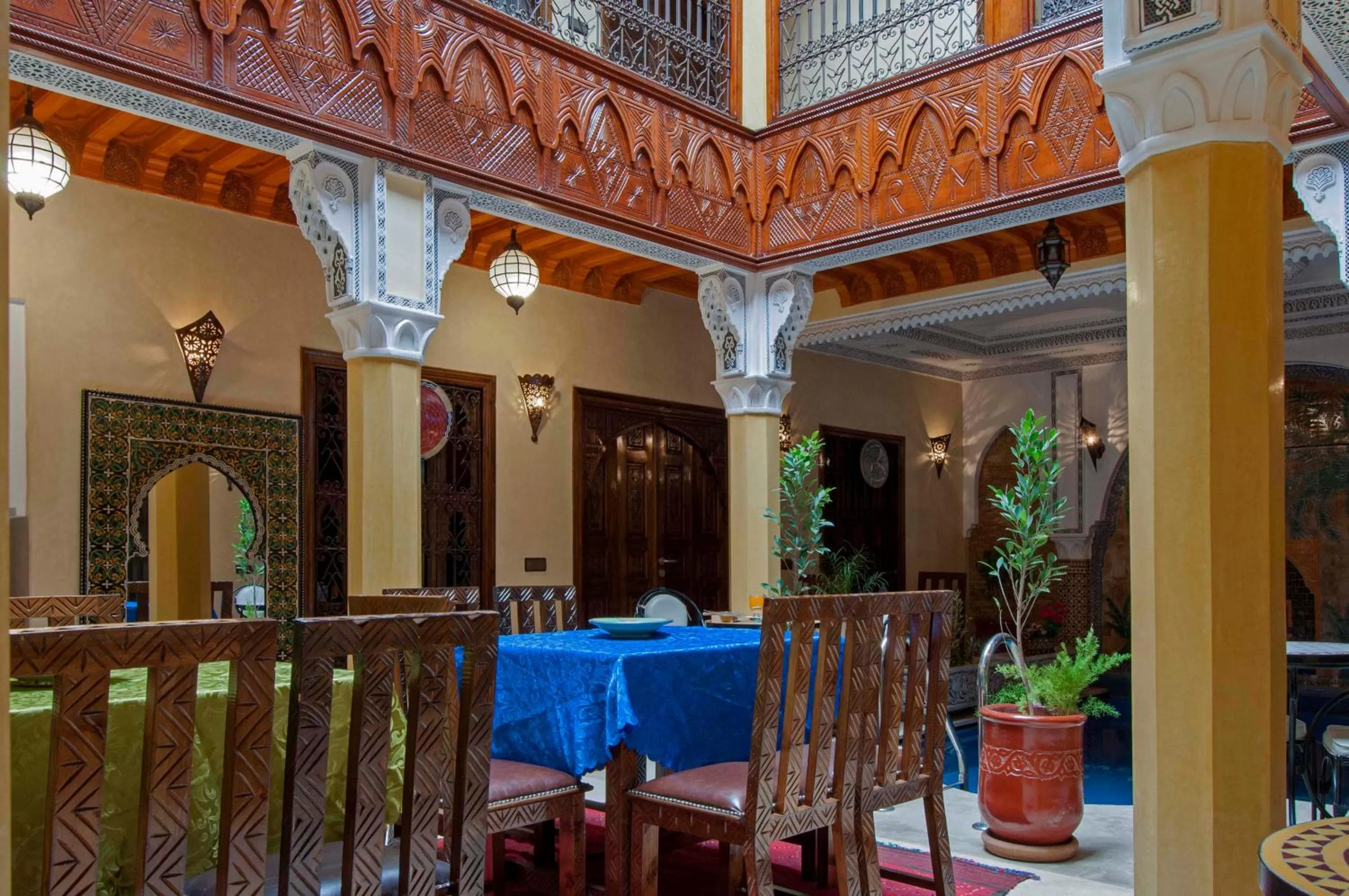 Restaurant/Places to Eat in Riad Merzouga
