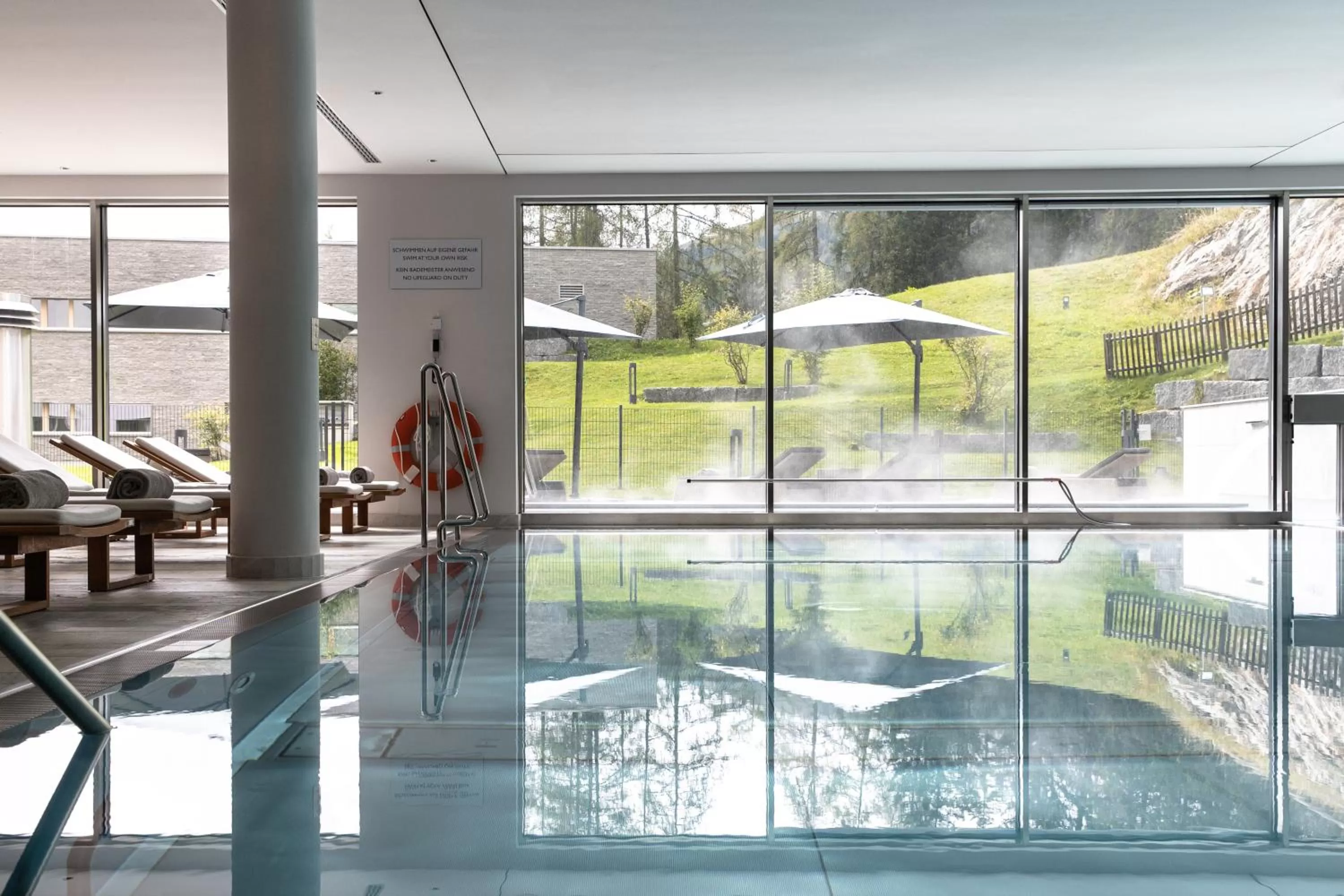 Swimming pool in AlpenGold Hotel Davos