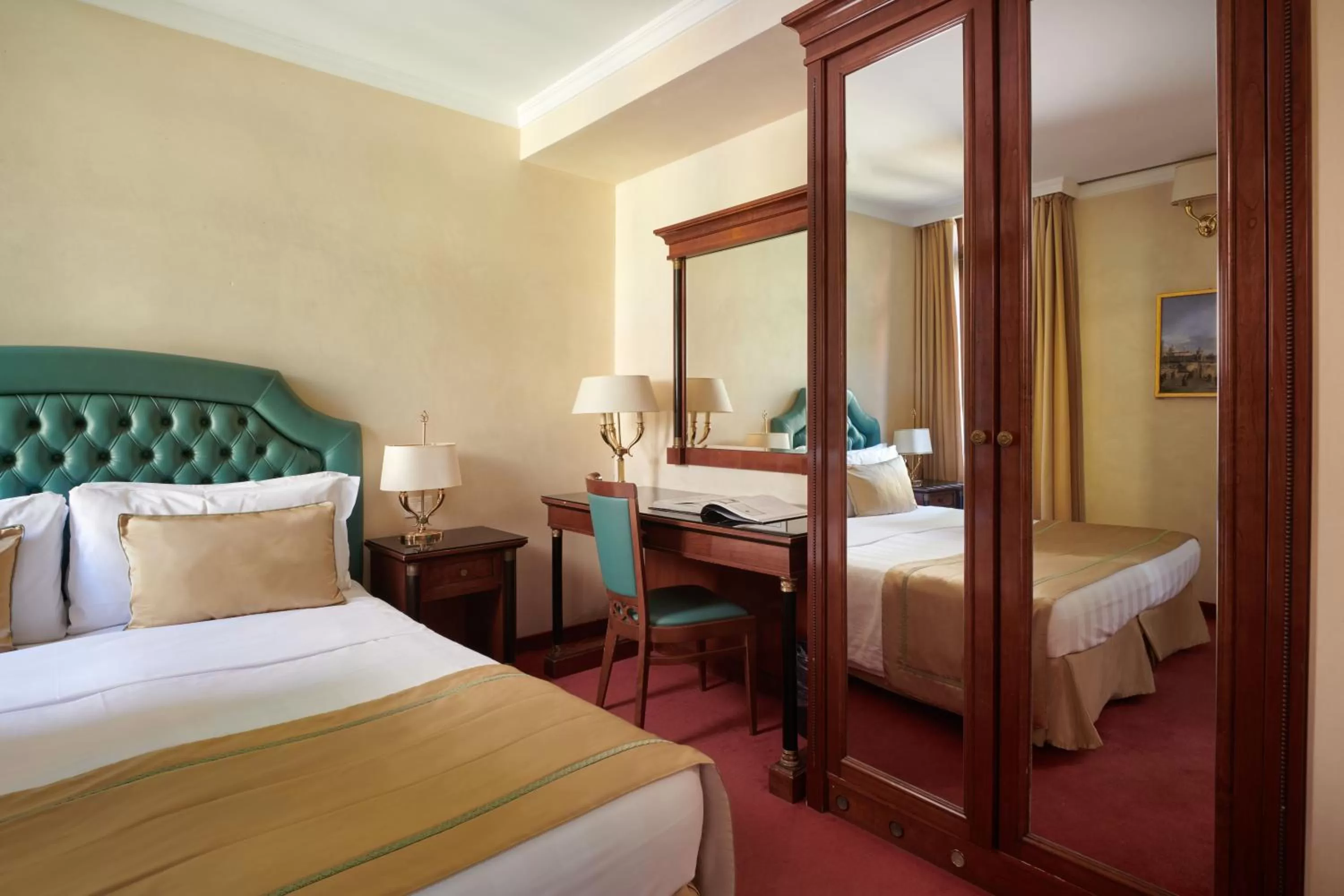 Bedroom, Bed in Hotel Donà Palace