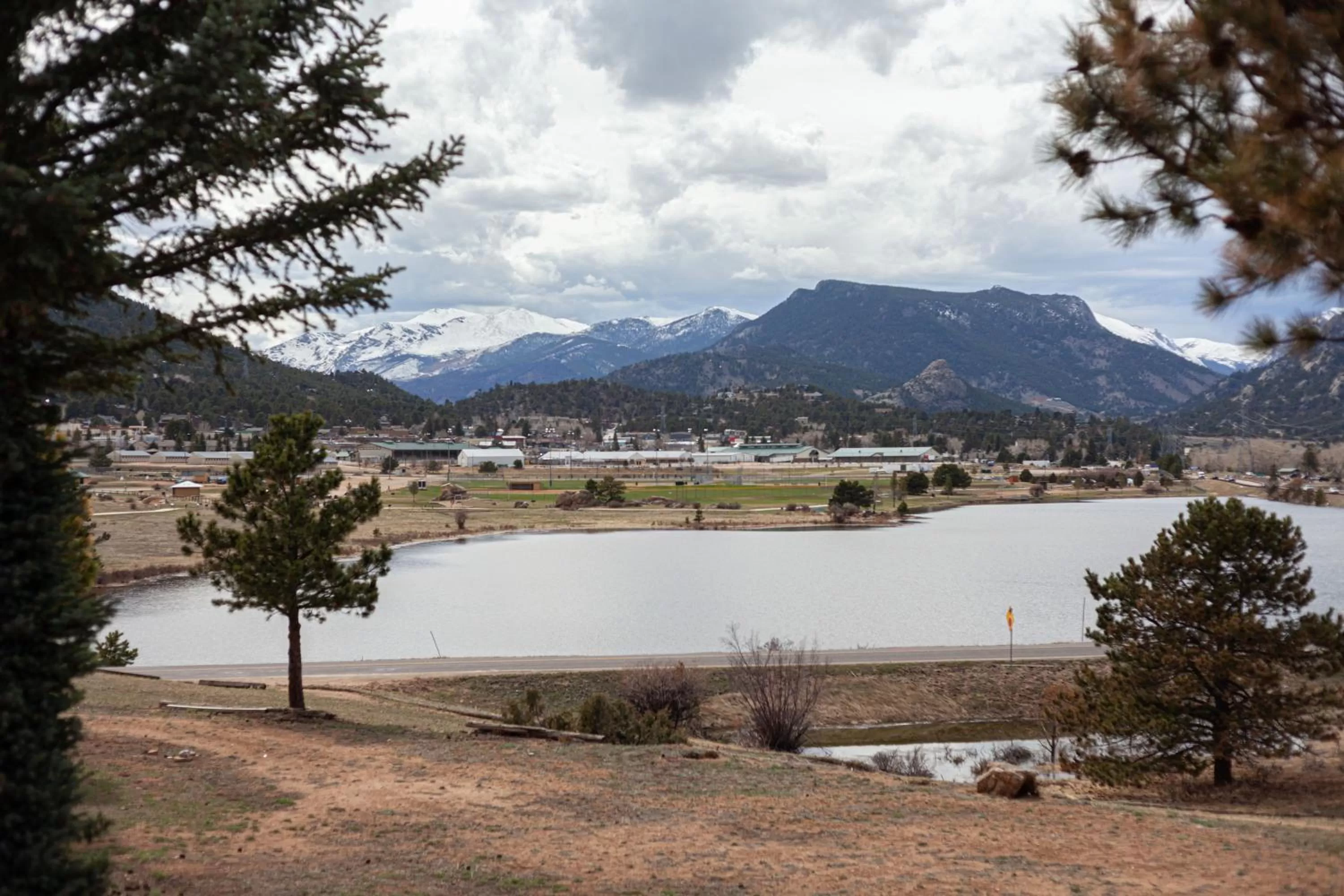Estes Lake Lodge