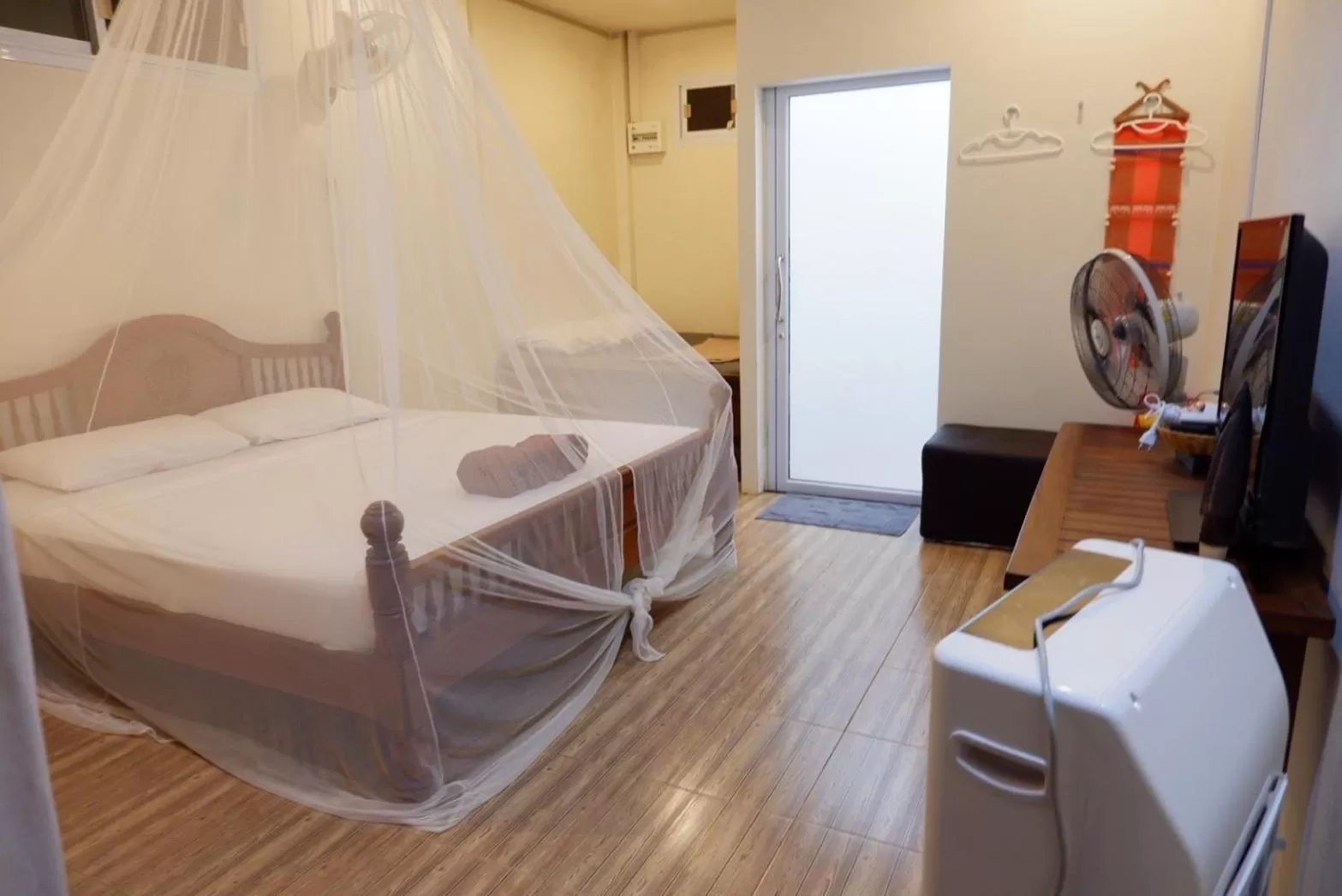 Bed in Khao Sok Hill Top Resort