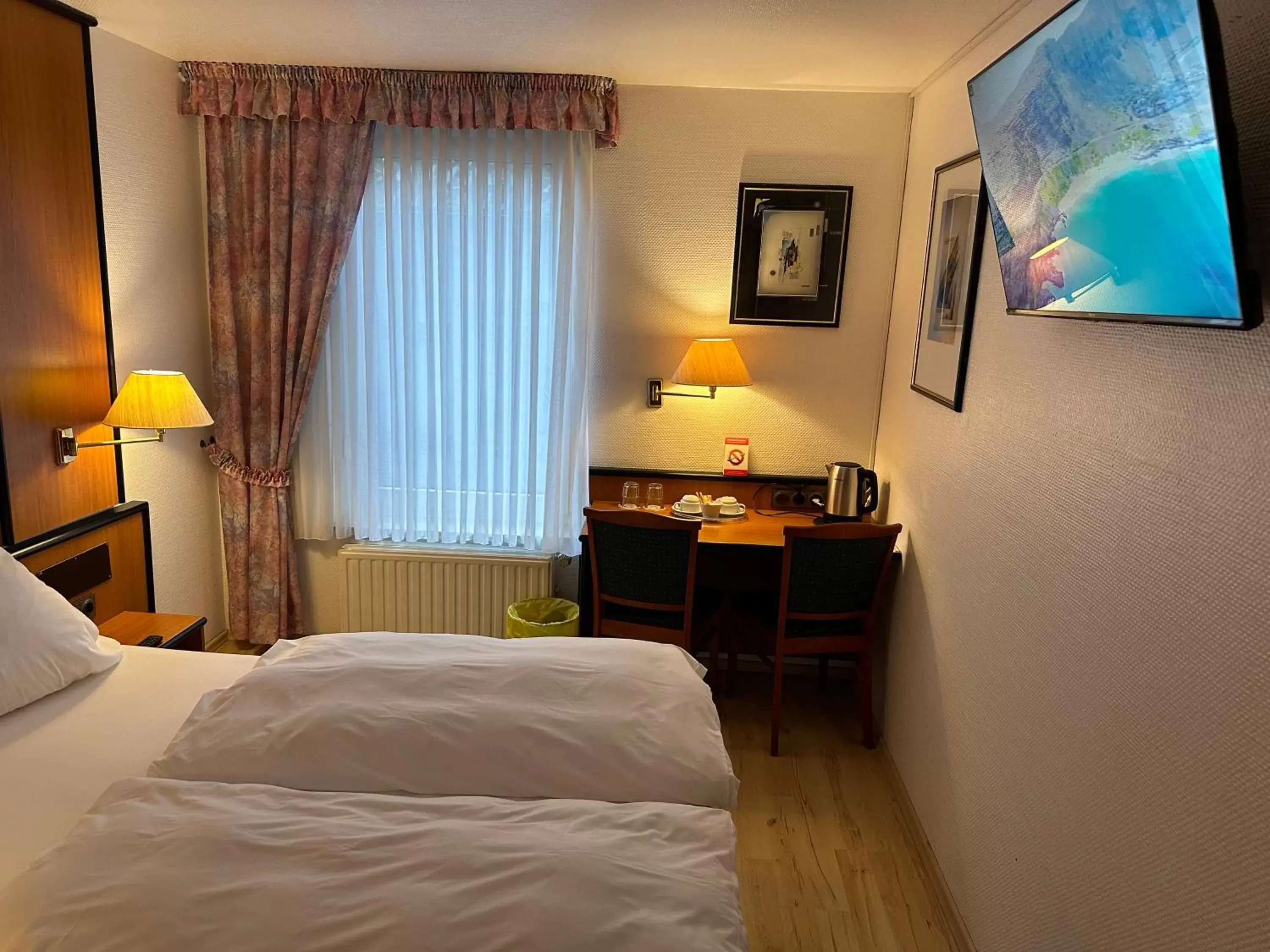 Standard Double Room in Hotel zur Post Dabringhausen GmbH Standard Double Room in Hotel zur Post Dabringhausen GmbH