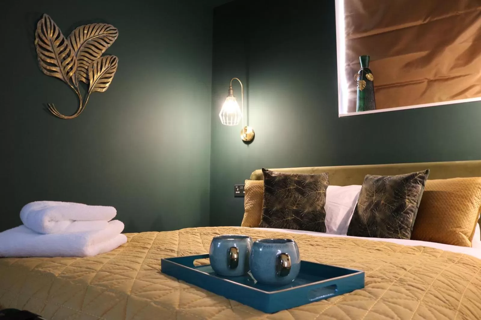 Bedroom, Bed in The Cherry Tree Hotel