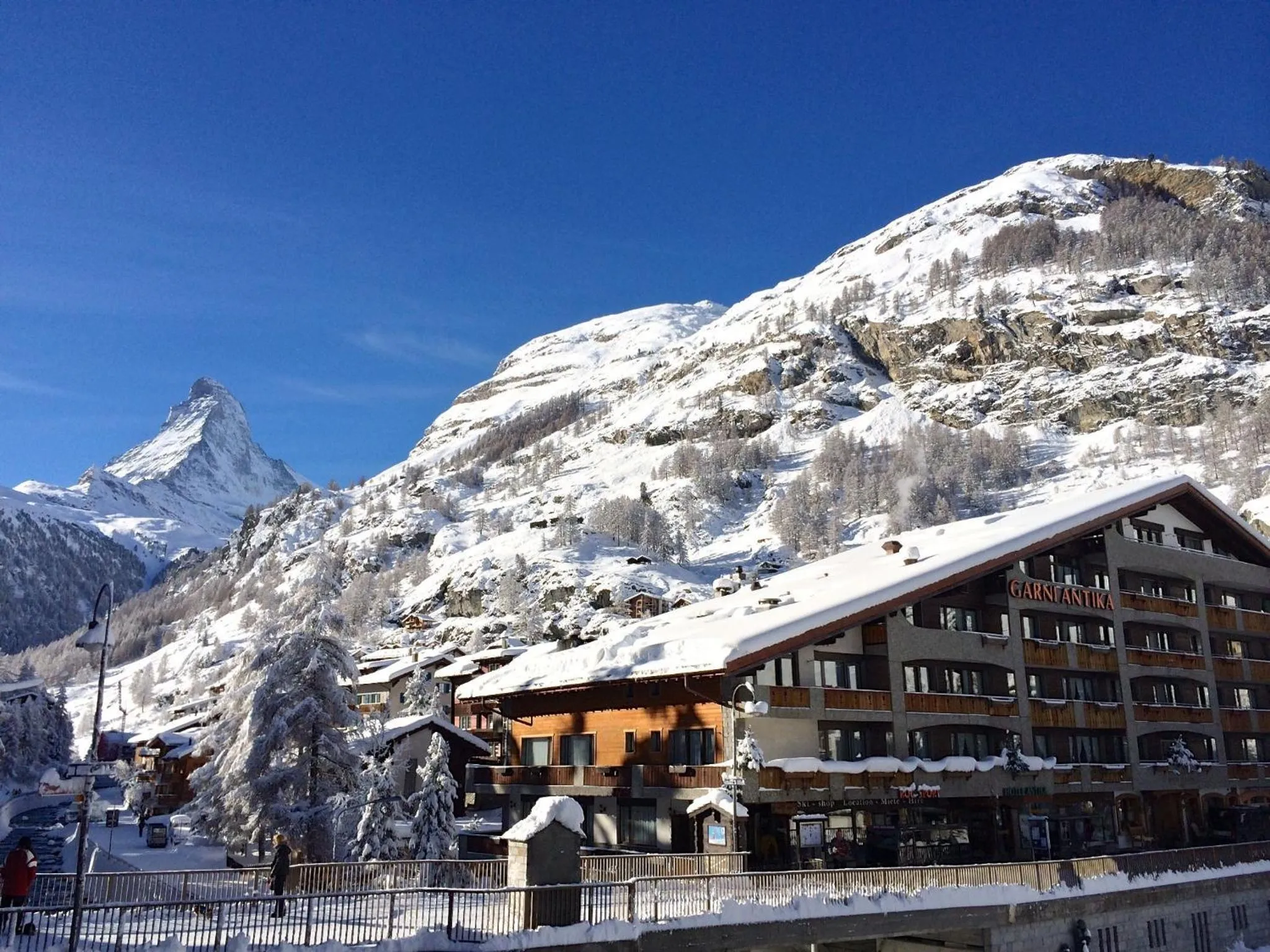 Facade/entrance in Hotel Antika
