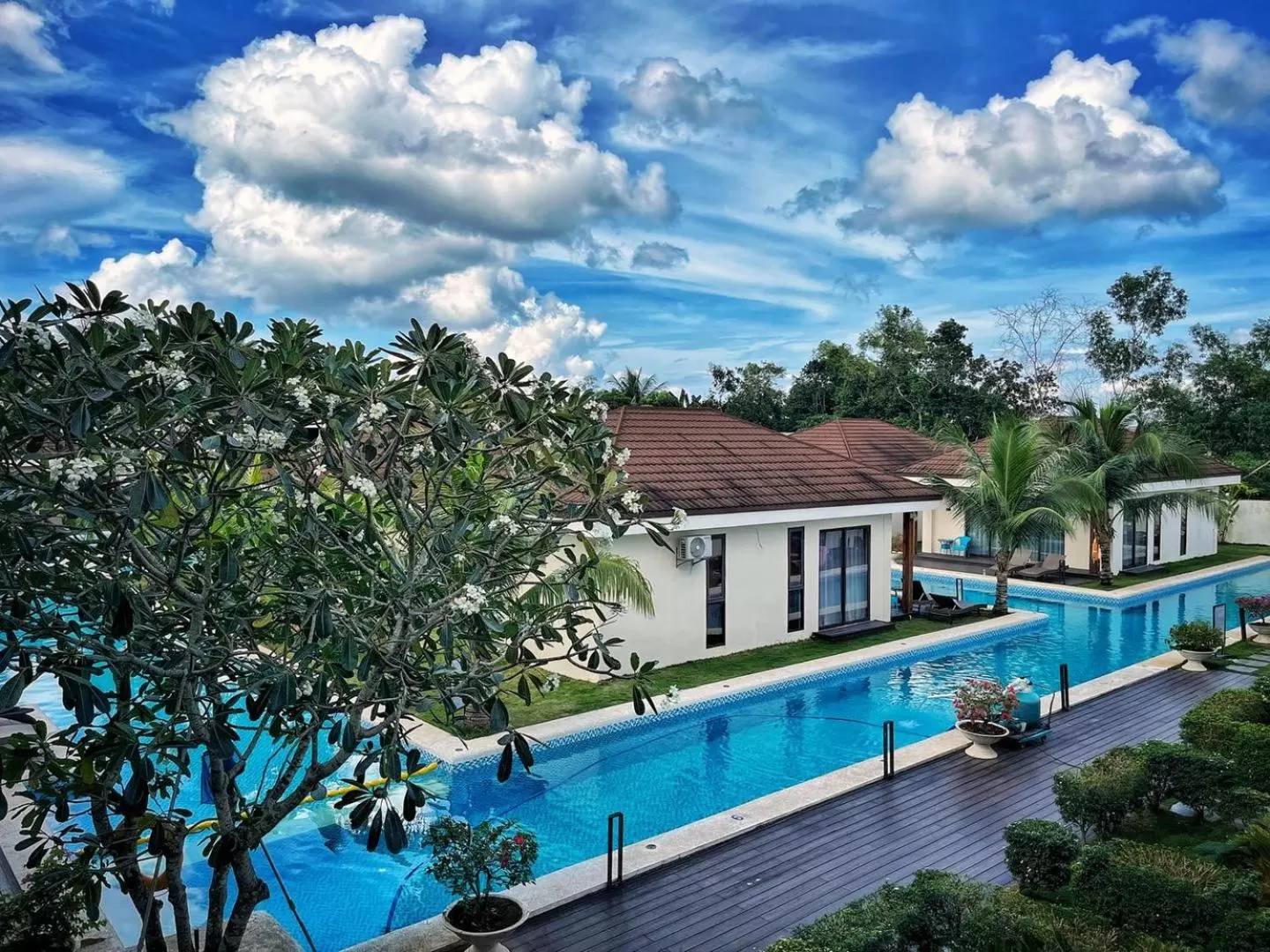 Property building in Amphitrite Resort