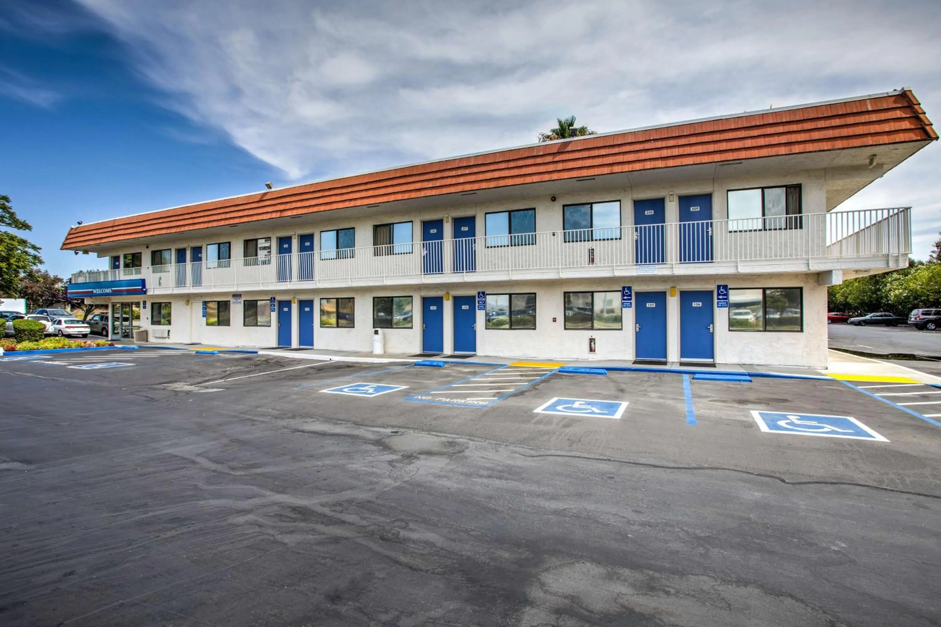 Property building in Motel 6-Vacaville, CA