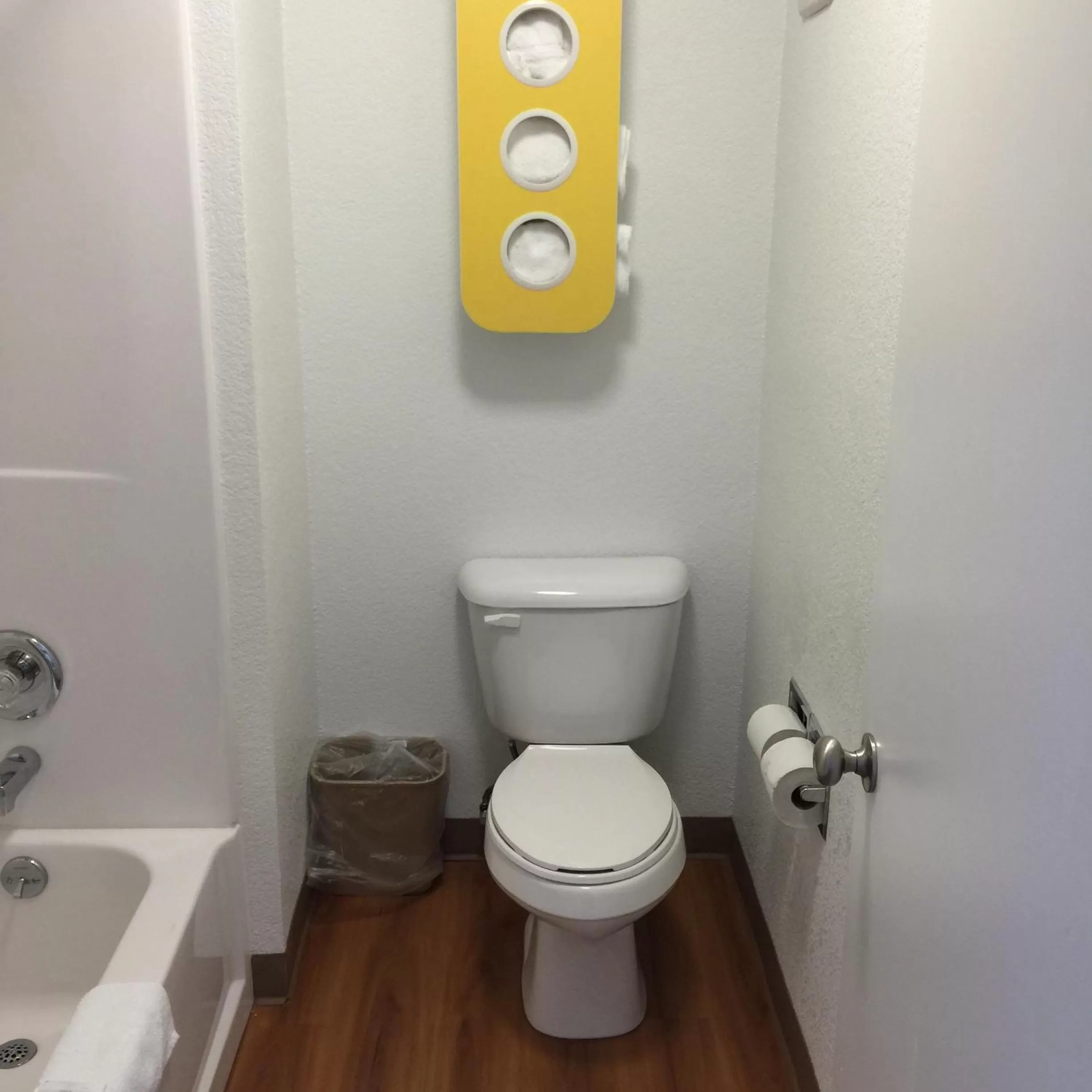 Bathroom in Motel 6 Bakersfield