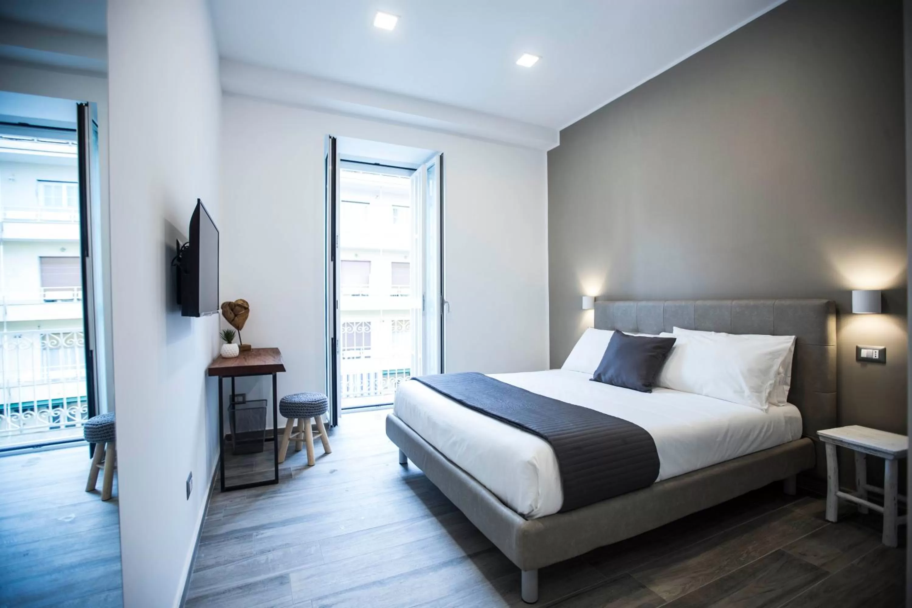 Bed in GB Central Station Napoli