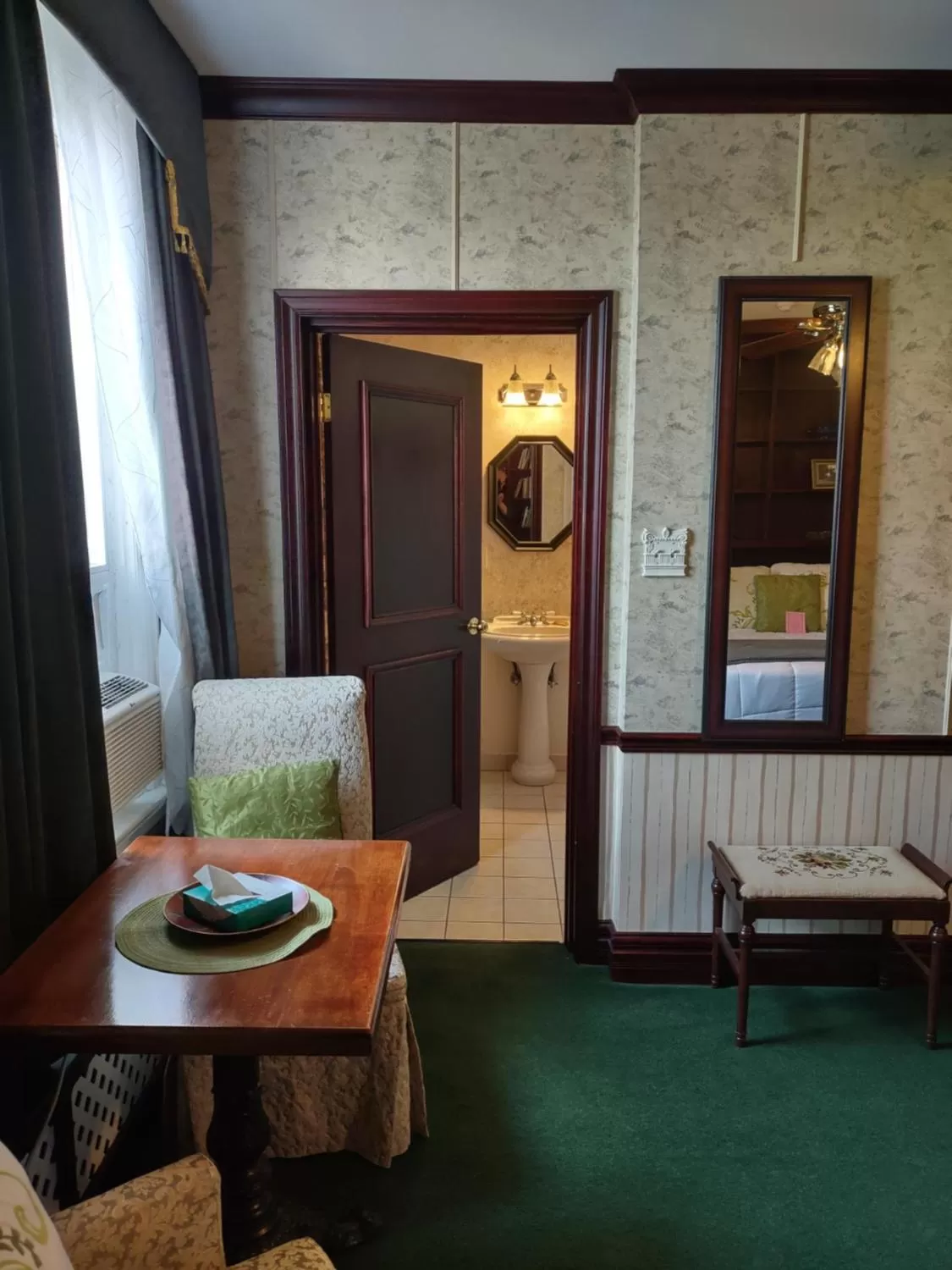 Seating area in The King George Inn