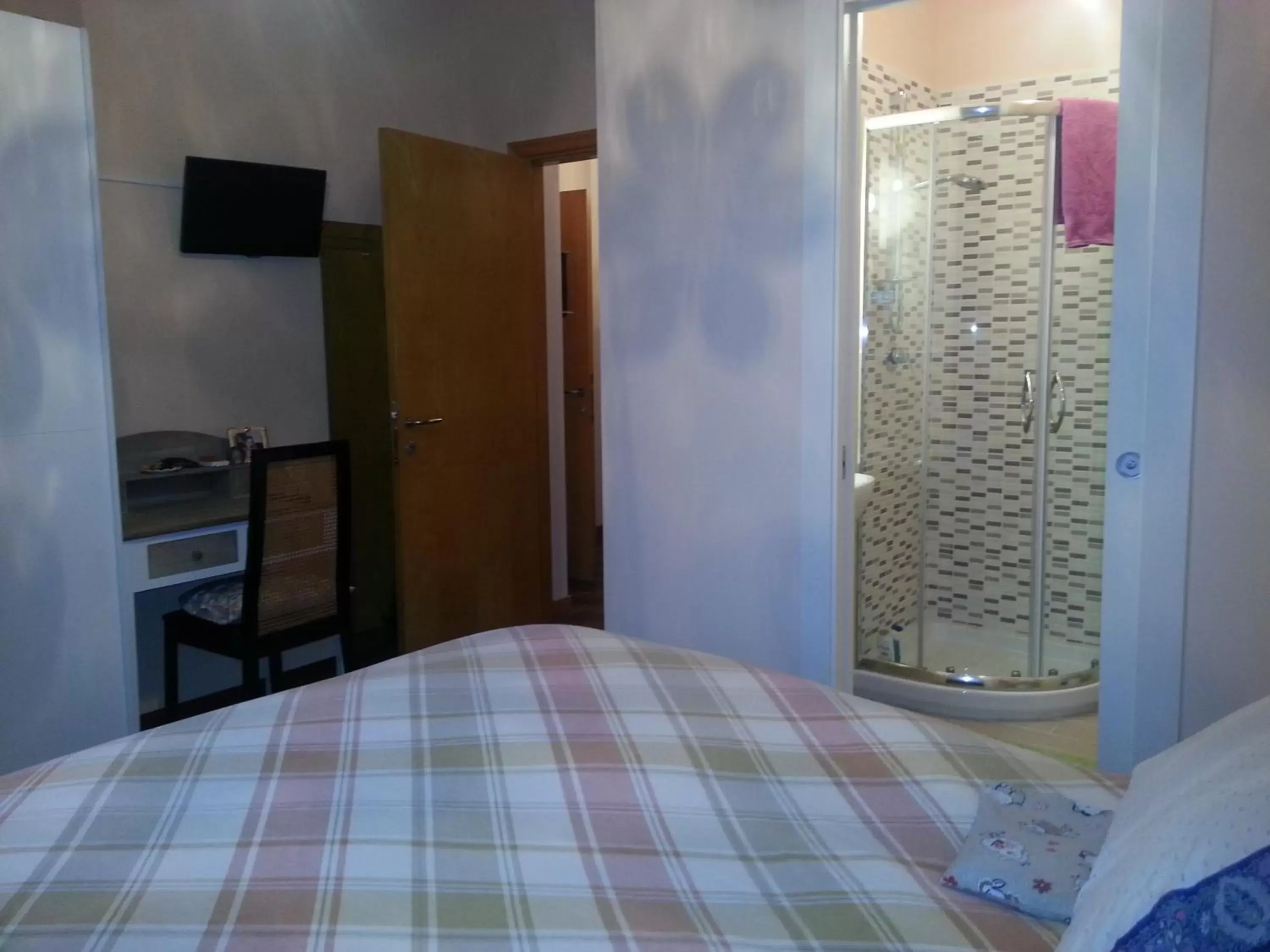 Double Room with Private Bathroom - single occupancy in Al Villino del Sole Double Room with Private Bathroom - single occupancy in Al Villino del Sole