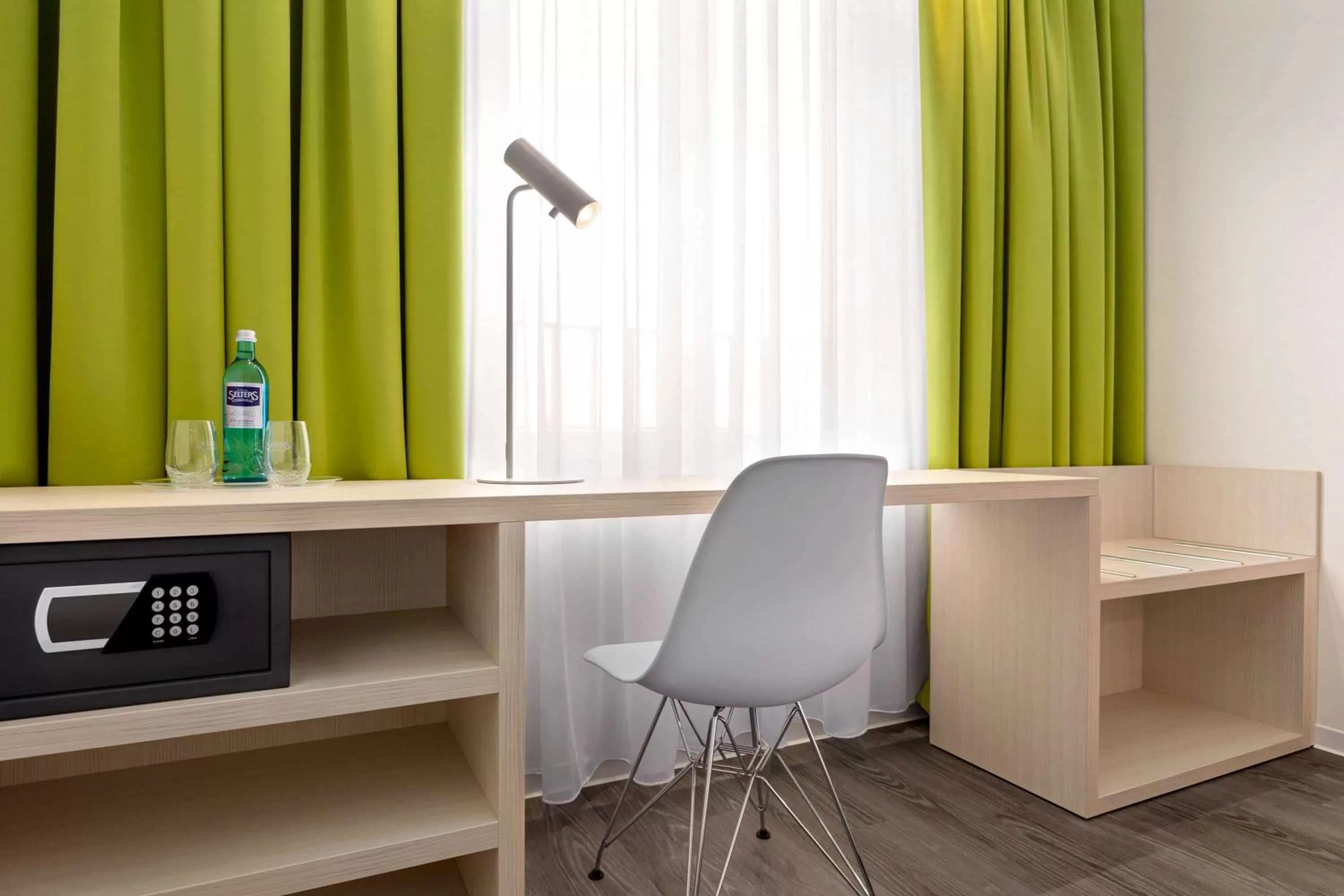 Bedroom in Super 8 by Wyndham Chemnitz
