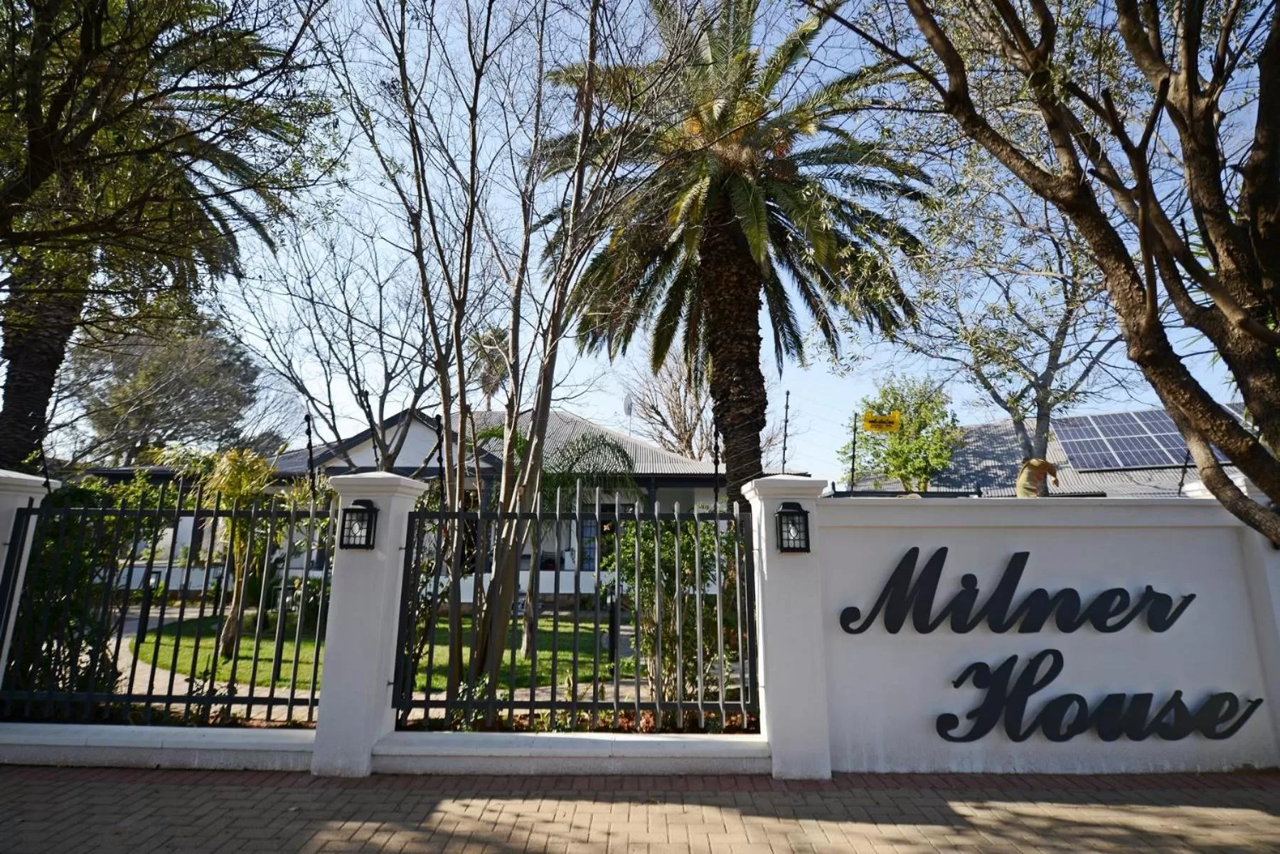 Property building in Milner House Kimberley
