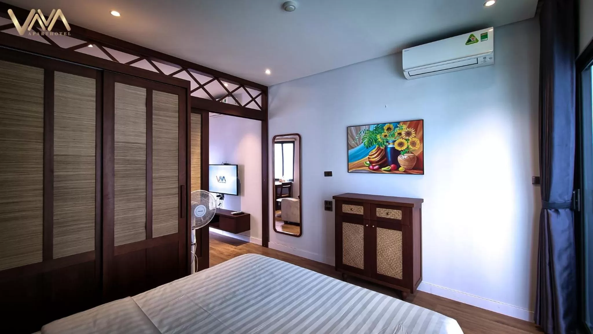 Bedroom, Bed in VNAHOMES APARTHOTEL