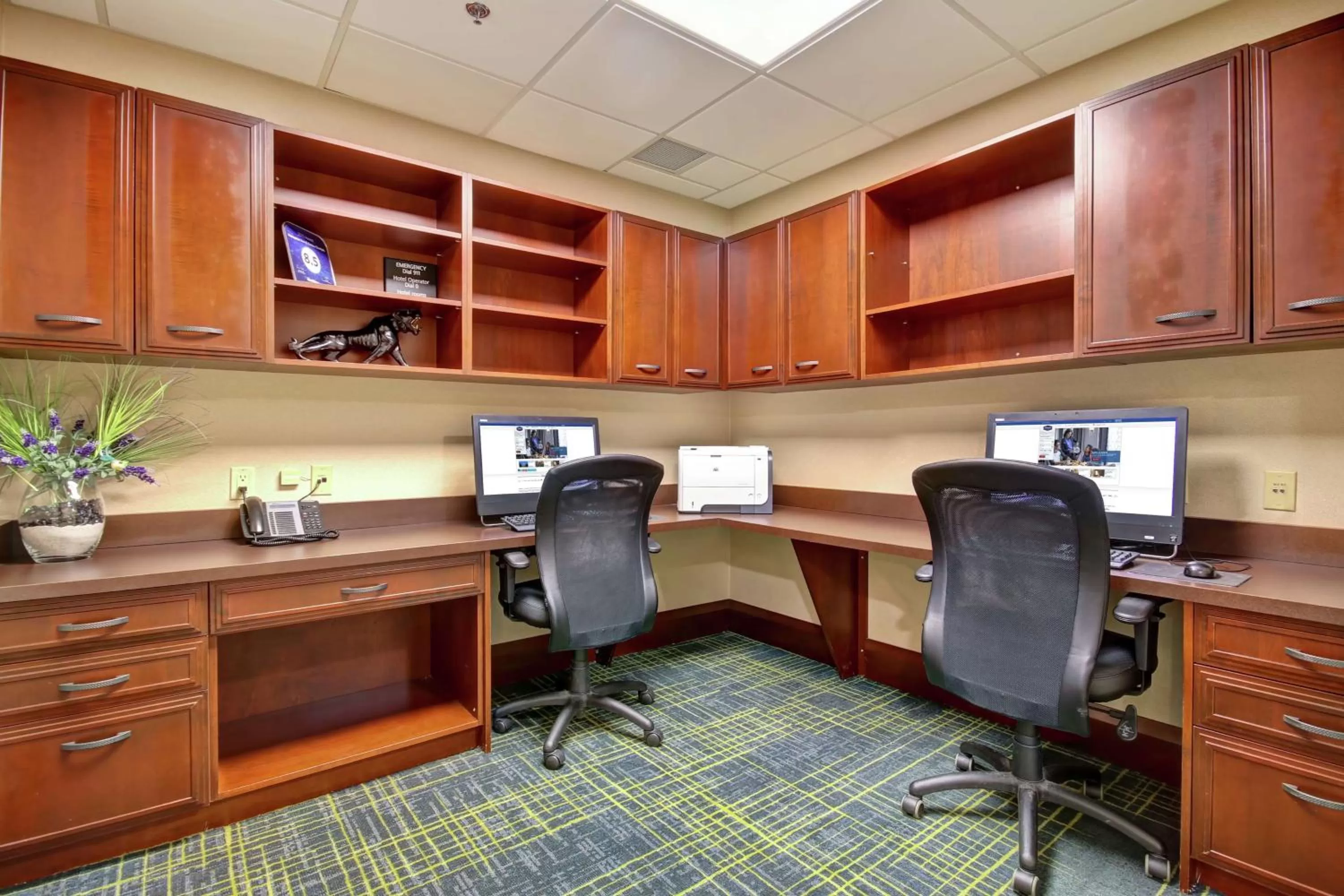 Business facilities in Hampton Inn & Suites Guelph