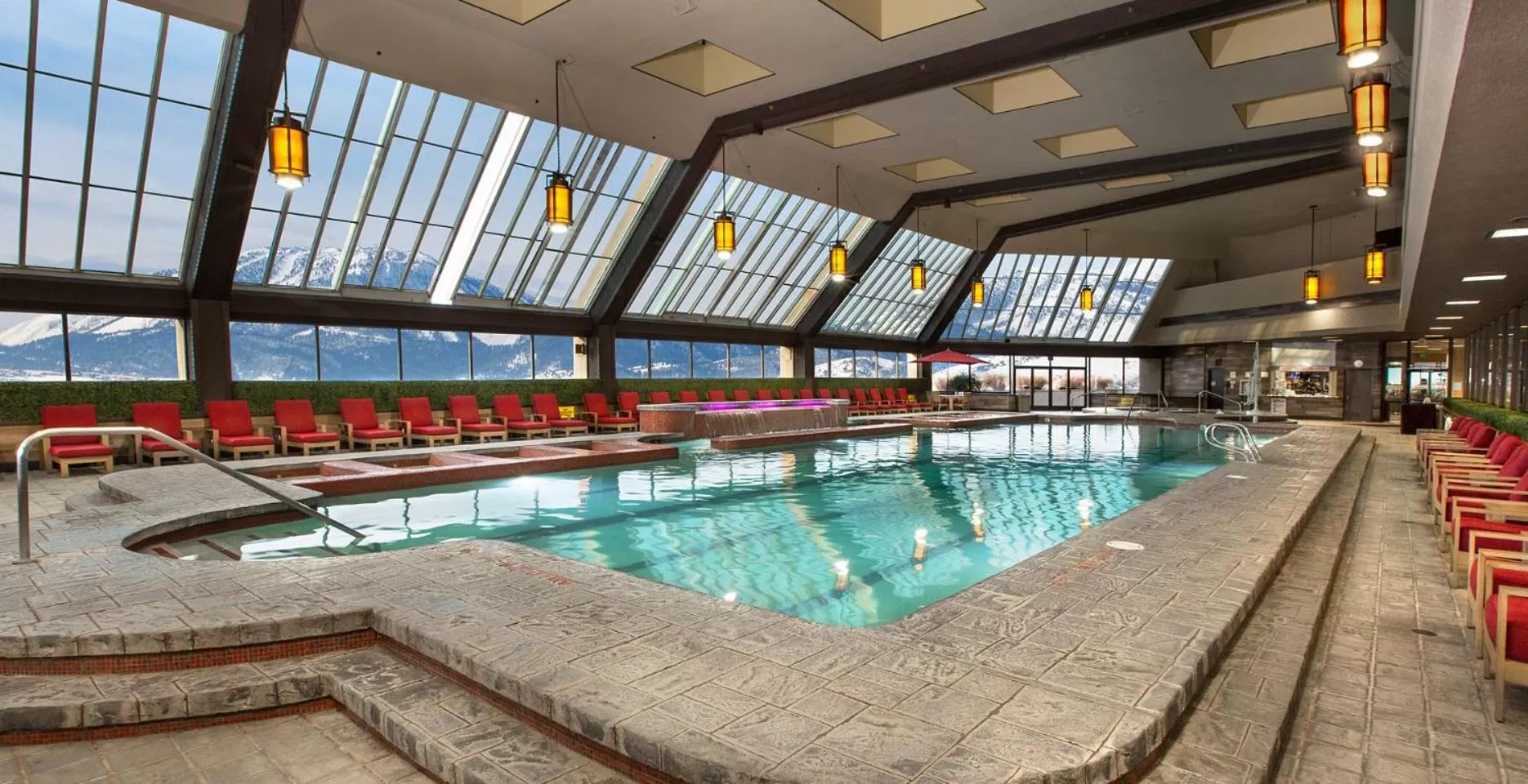 Swimming pool in Nugget Casino Resort