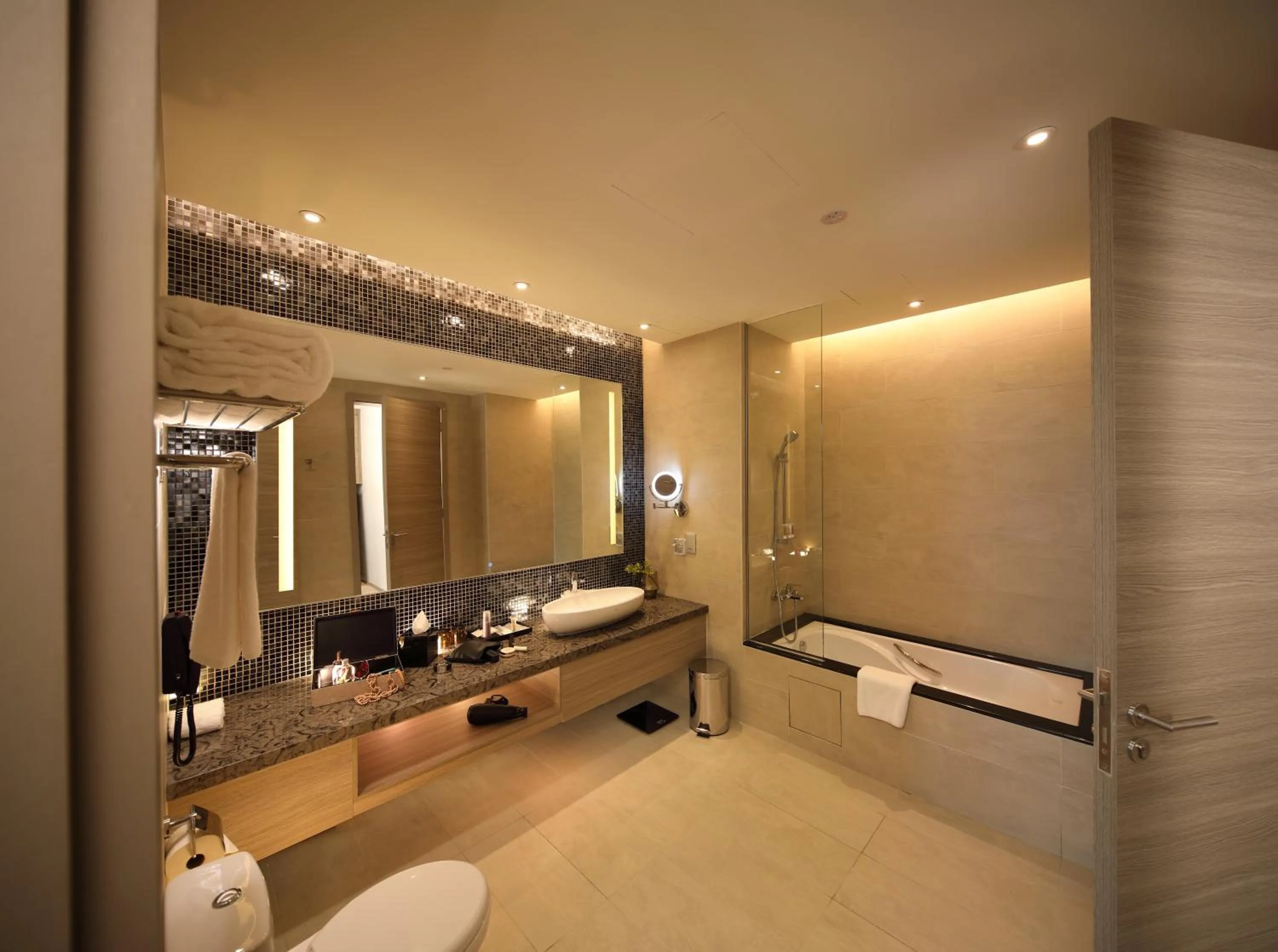 Bathroom in Capri by Fraser Johor Bahru