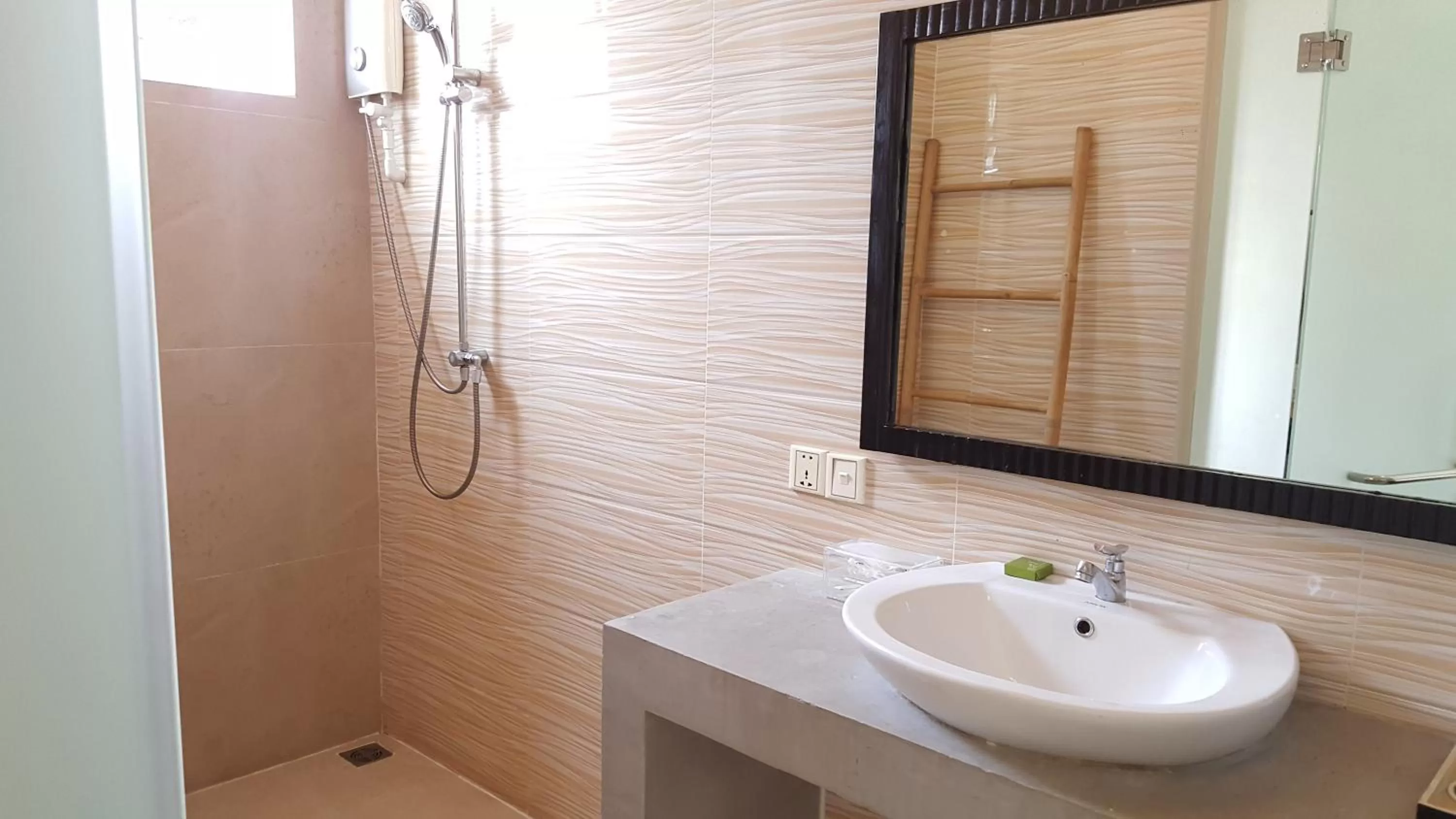 Shower in Bamboo9 Boutique